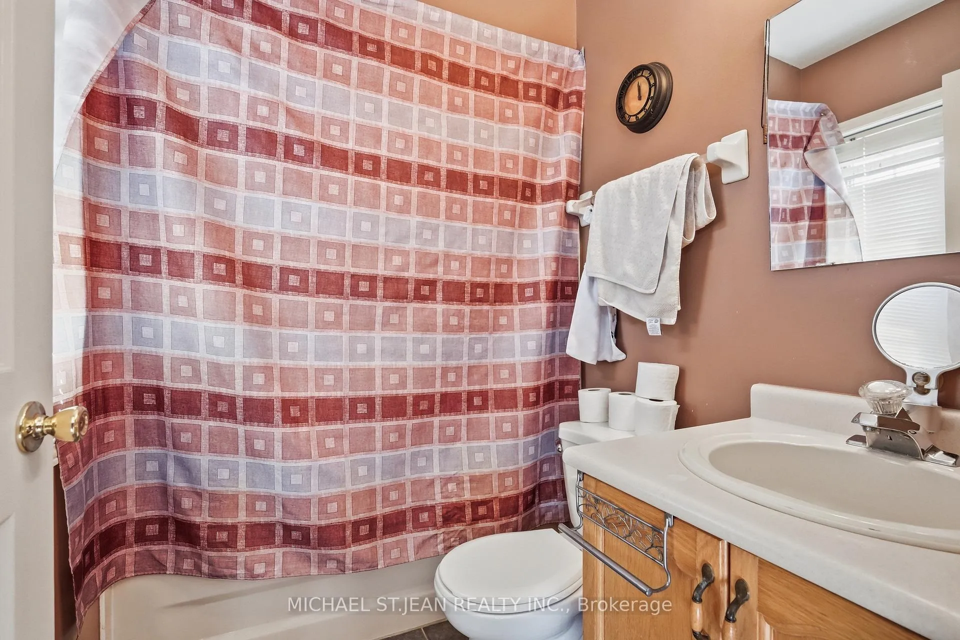 Photo 29 of Unit 2, 565 Rymal Road E, Hamilton, Butler — HOMEH