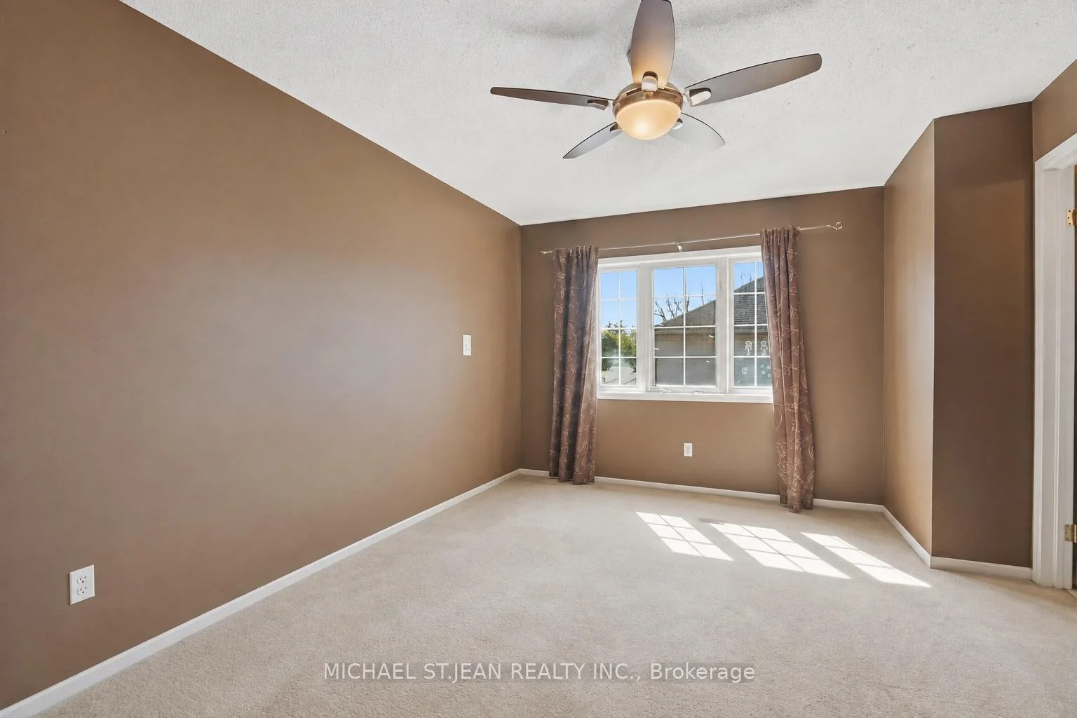 Photo 26 of Unit 2, 565 Rymal Road E, Hamilton, Butler — HOMEH