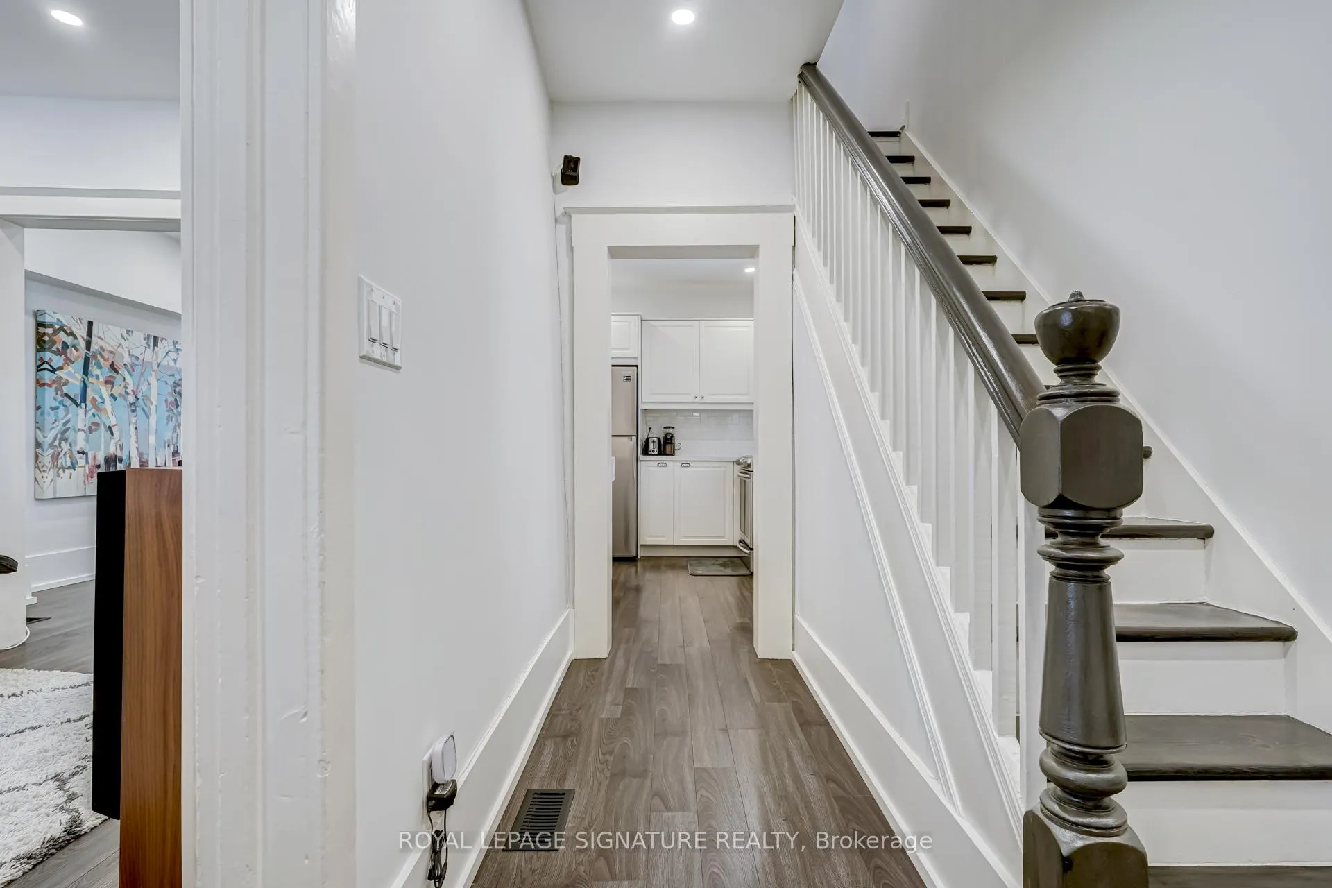Photo 5 of 108 Wheatfield Road, Etobicoke, Mimico — HOMEH
