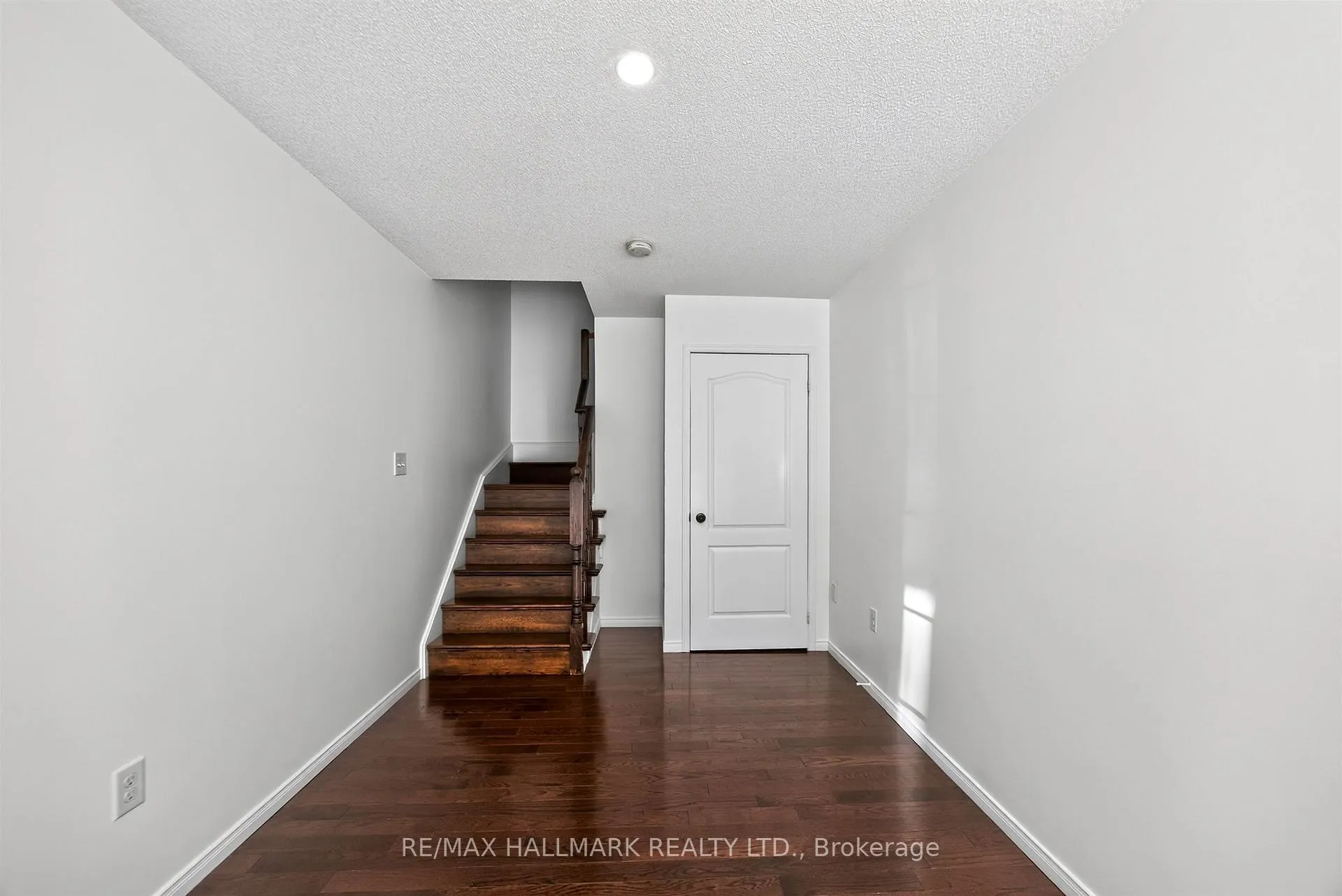 Photo 34 of 10 Linnell Street, Ajax, Central East — HOMEH