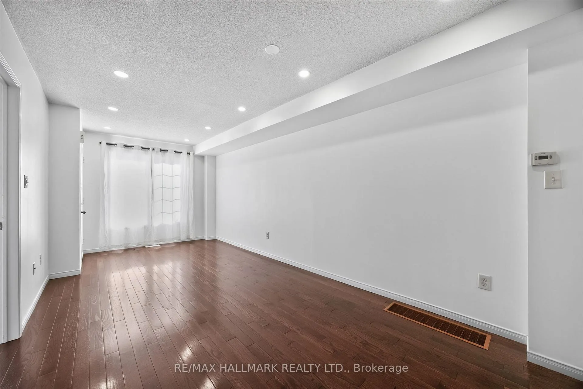 Photo 53 of 10 Linnell Street, Ajax, Central East — HOMEH
