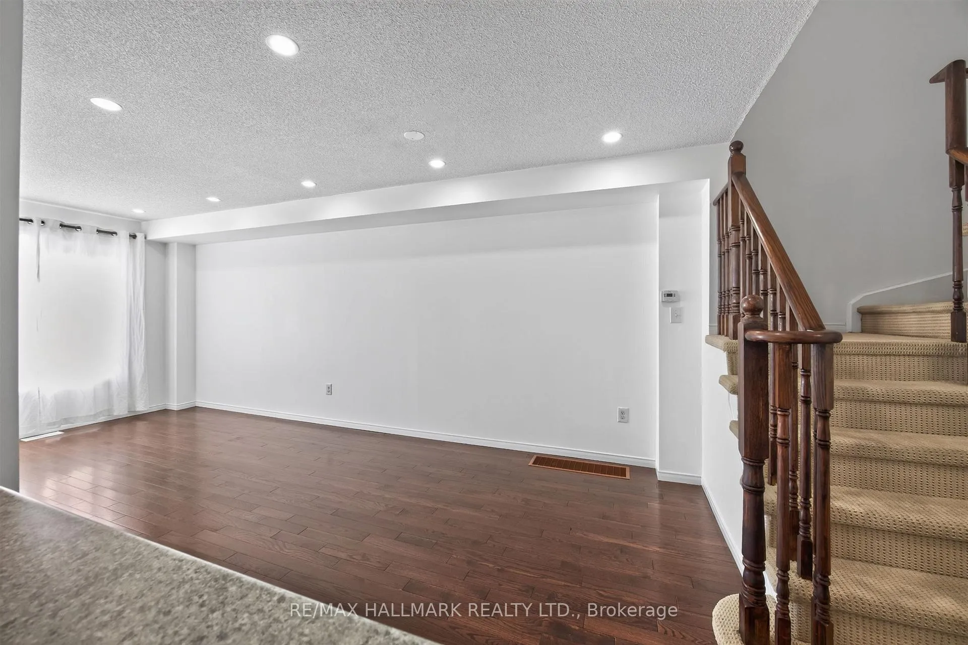 Photo 56 of 10 Linnell Street, Ajax, Central East — HOMEH