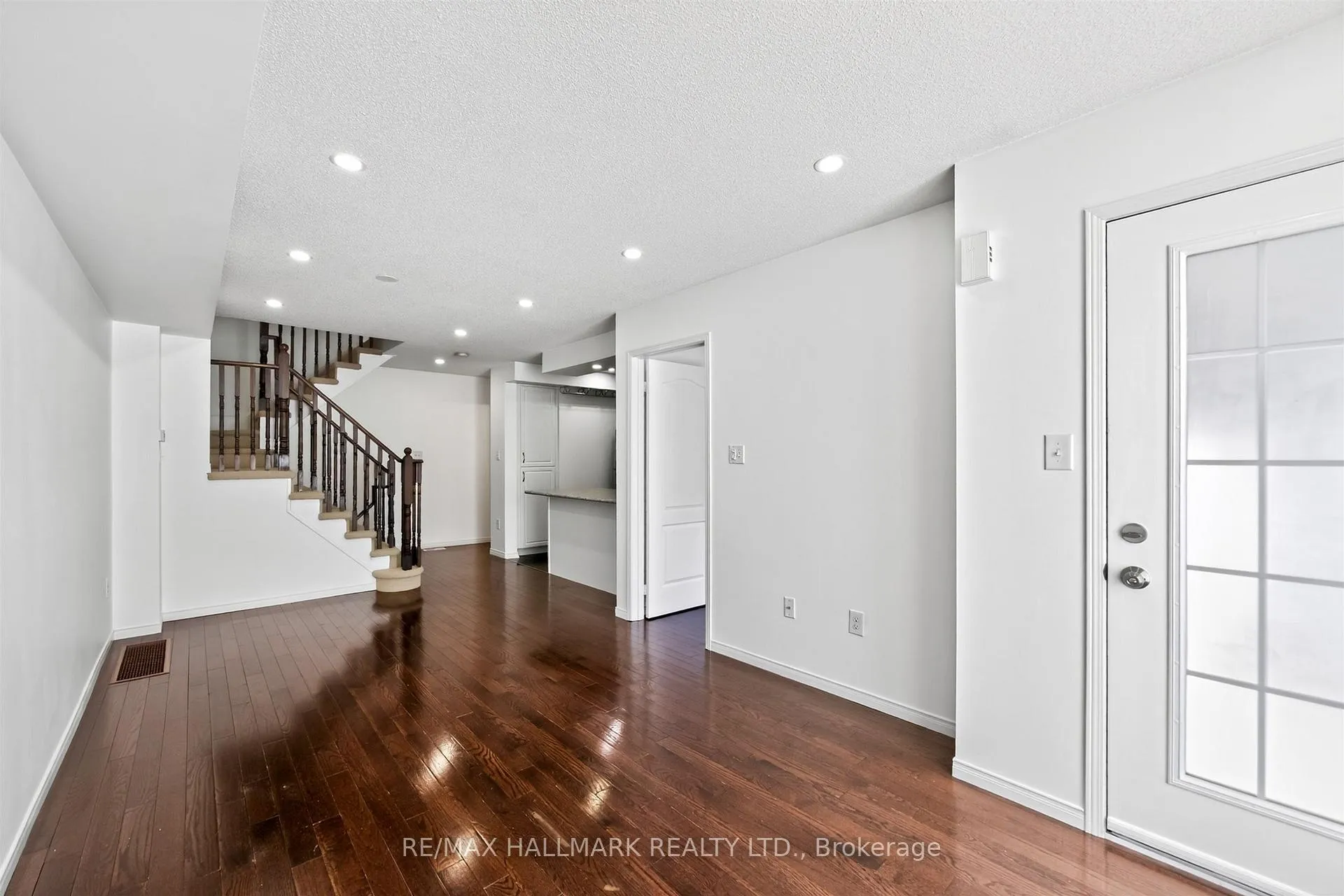Photo 57 of 10 Linnell Street, Ajax, Central East — HOMEH