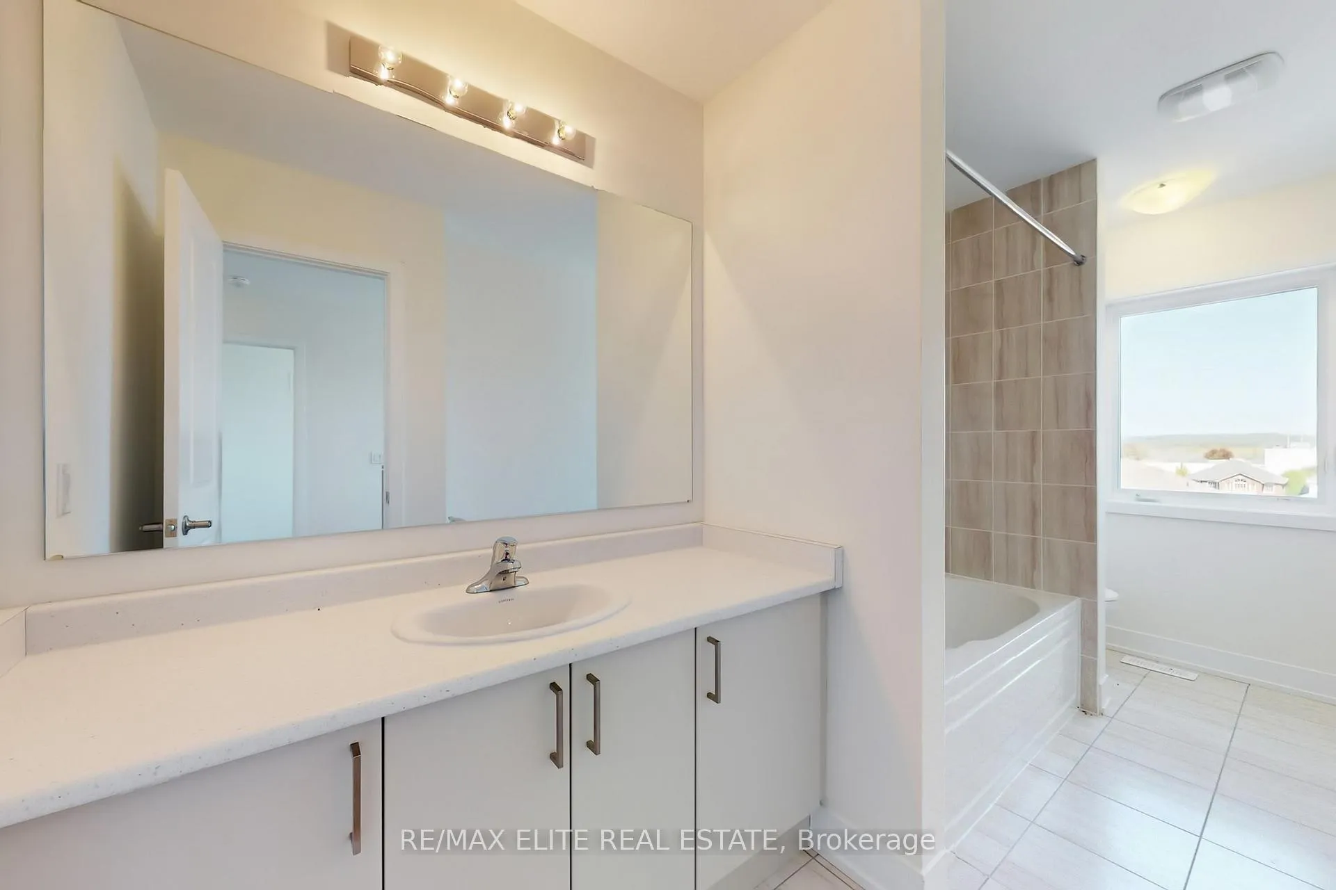 Photo 34 of lot 13 Hampton Lane, Barrie, Ardagh — HOMEH