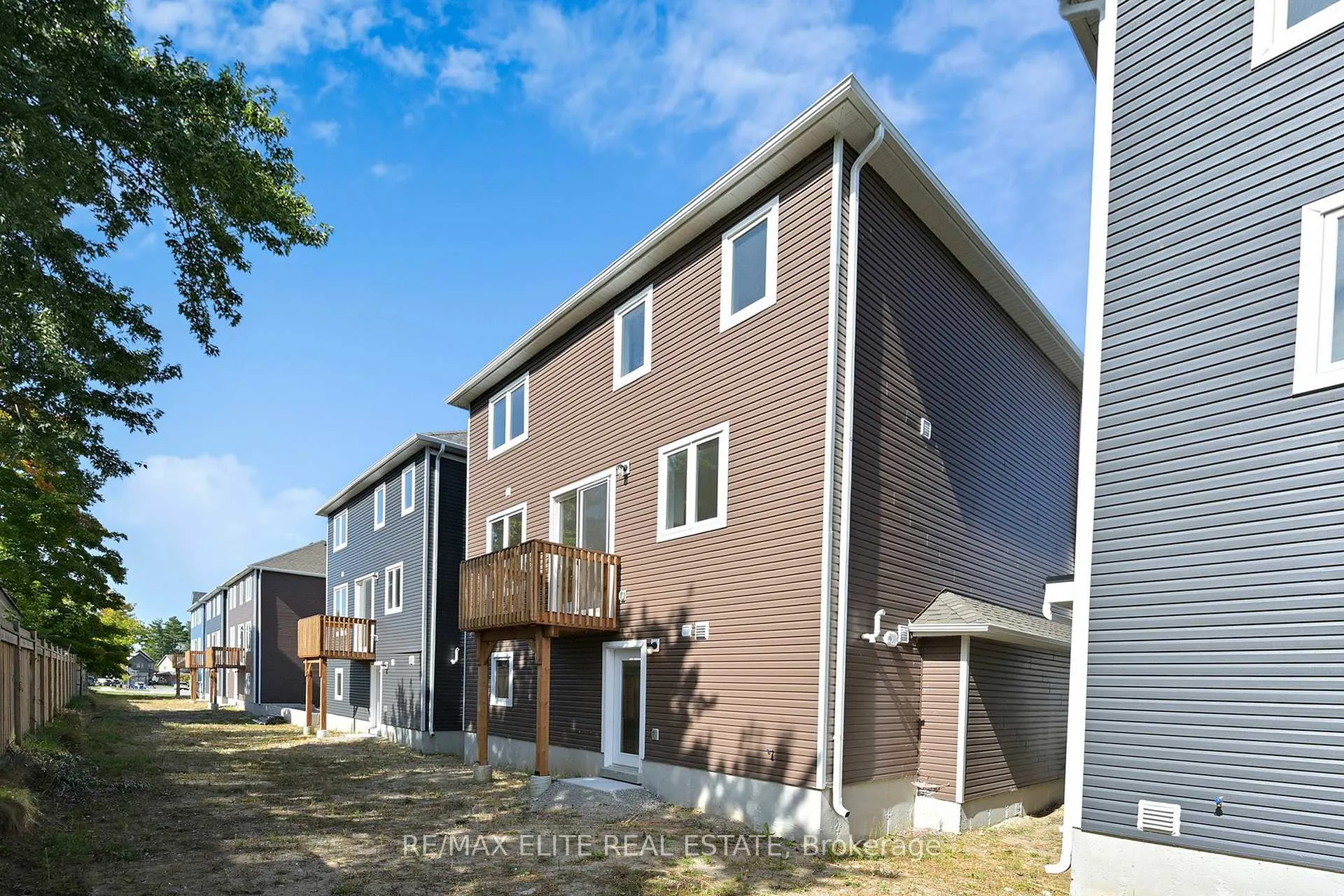 Photo 47 of lot 13 Hampton Lane, Barrie, Ardagh — HOMEH