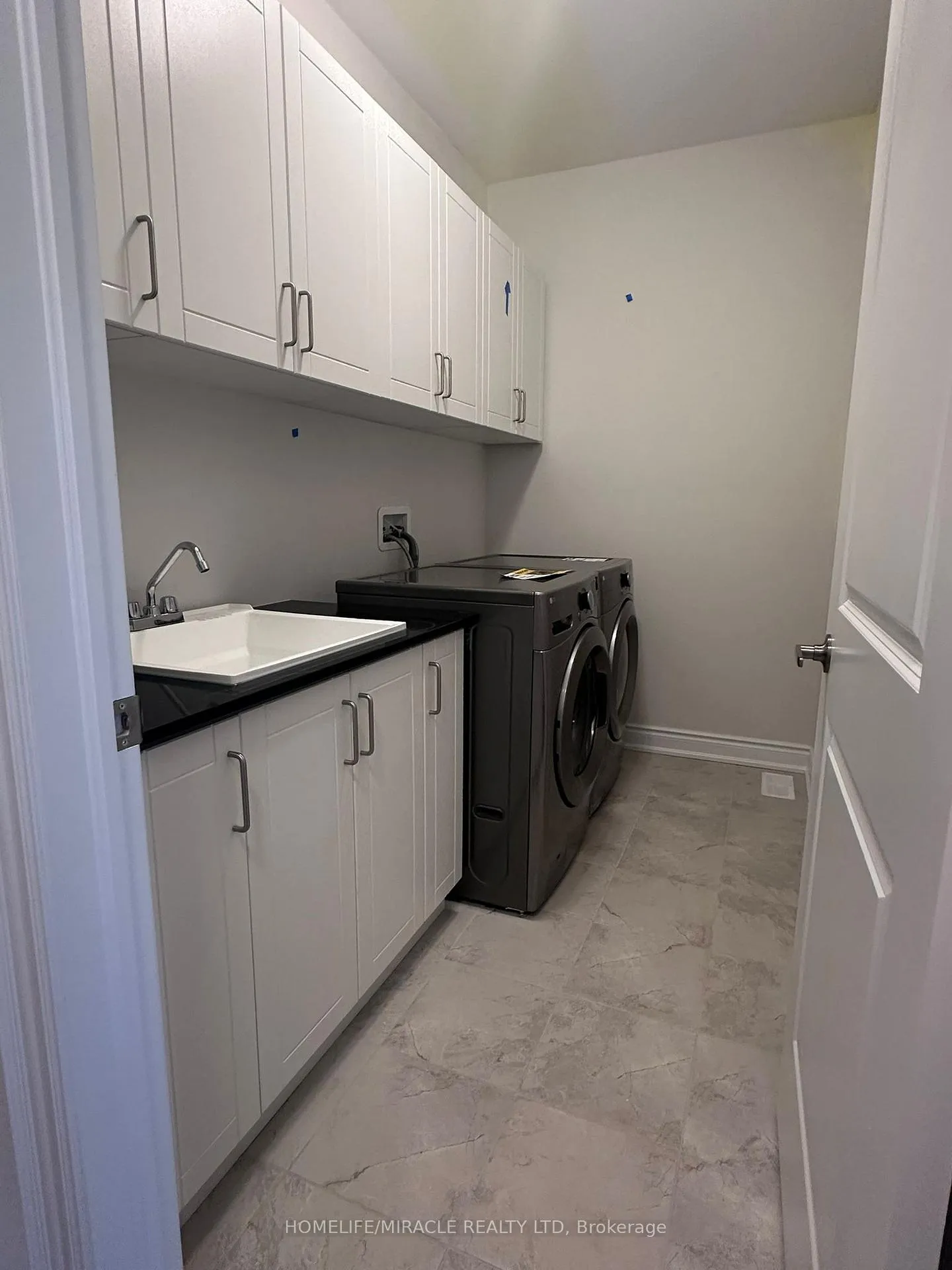 Photo 4 of 1282 Anthonia Trail, Oakville, Rural Oakville — HOMEH