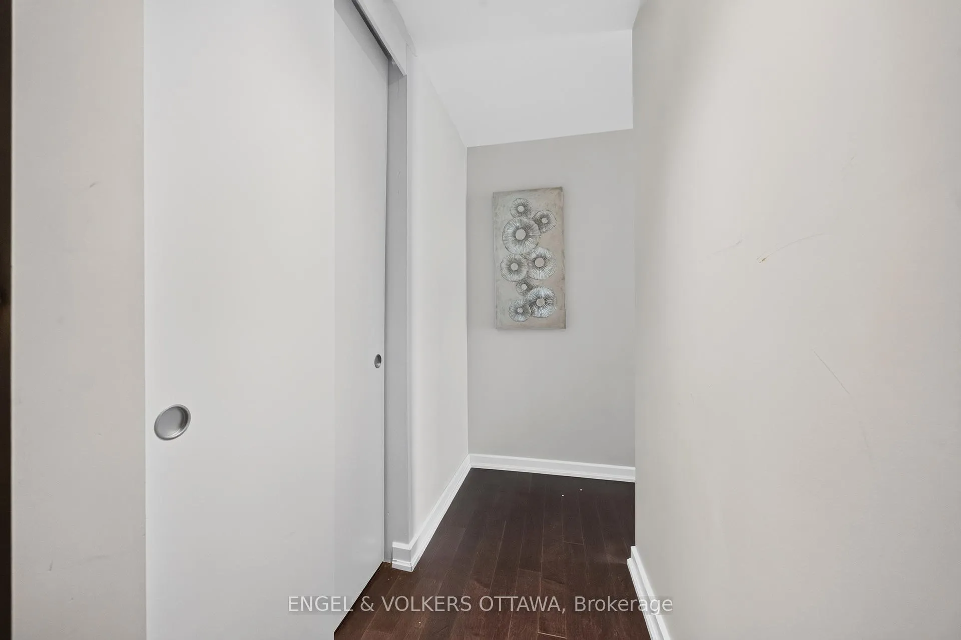 Photo 2 of Unit 1011, 300 Lisgar Street, Ottawa, Ottawa Centre — HOMEH