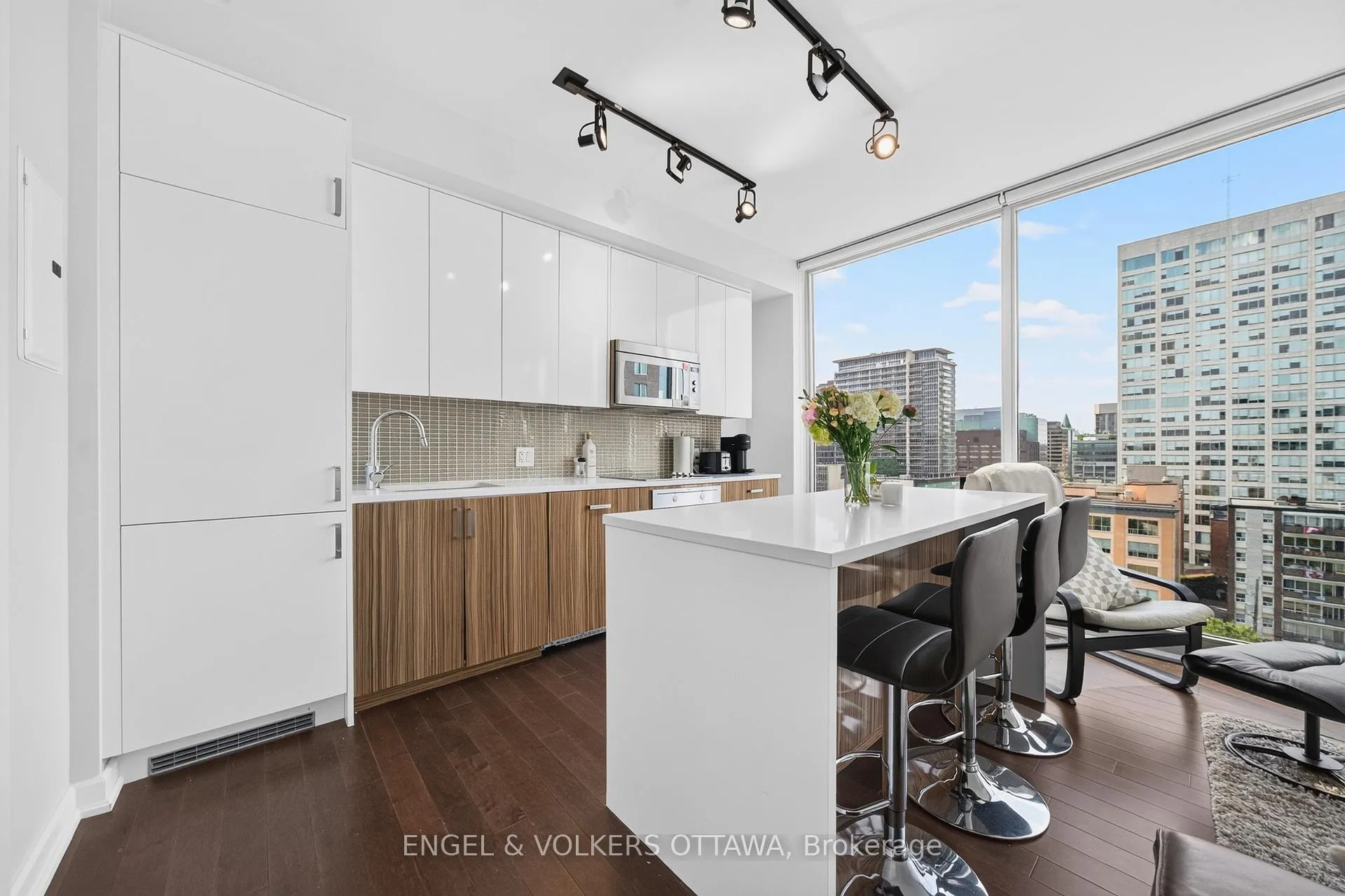 Photo 7 of Unit 1011, 300 Lisgar Street, Ottawa, Ottawa Centre — HOMEH