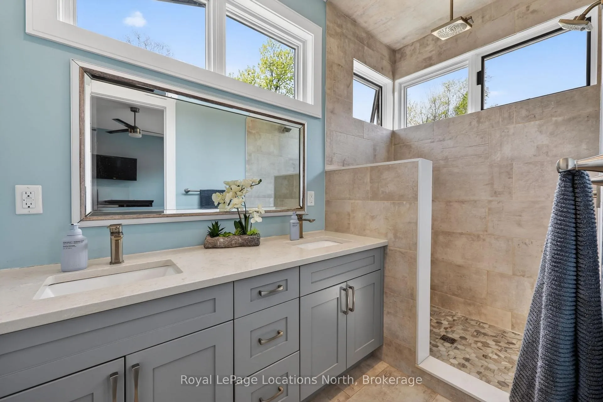 Photo 19 of 2206 Tiny Beaches Road S, Tiny, Rural Tiny — HOMEH