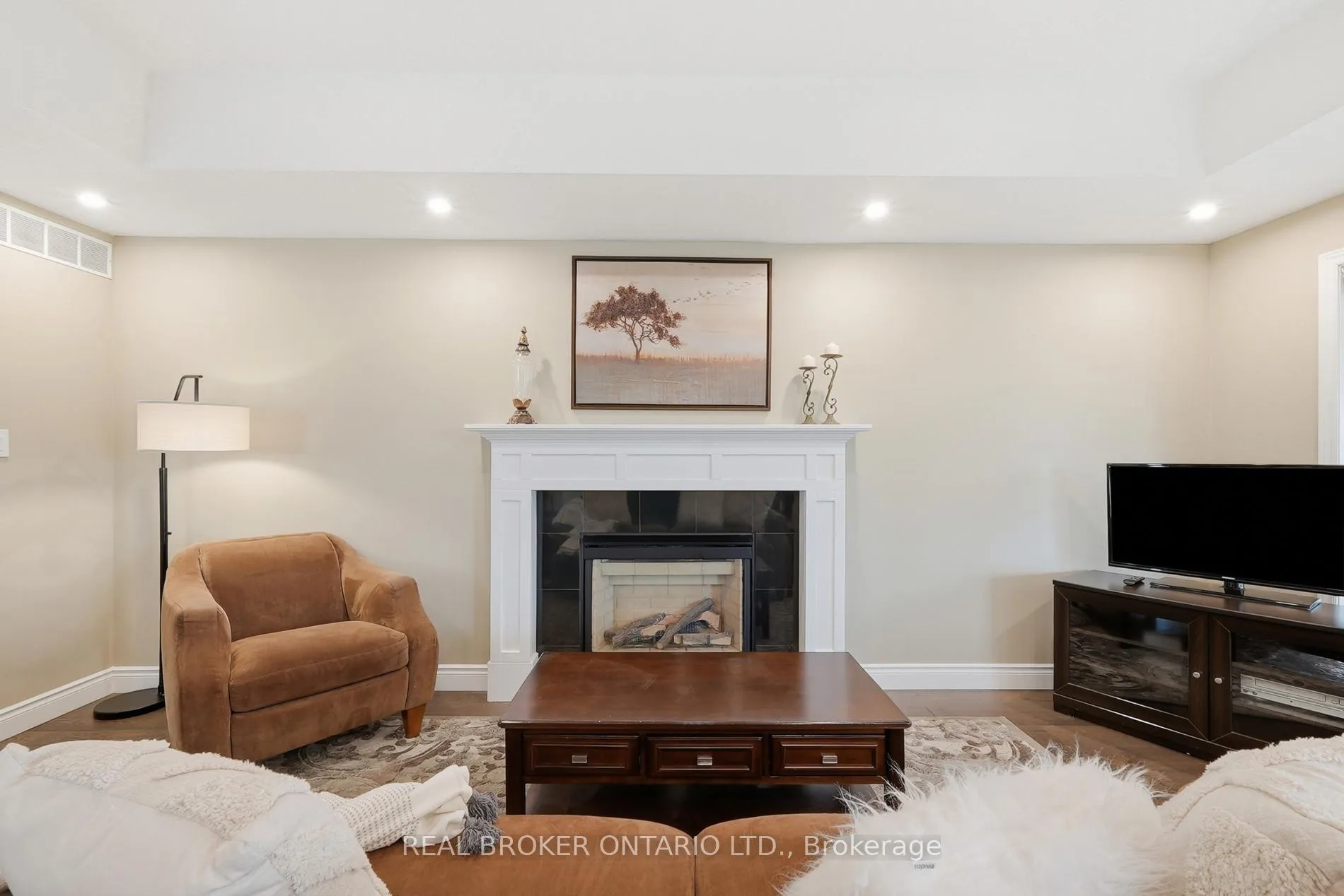 Photo 7 of 105 Harwood Road, Cambridge — HOMEH