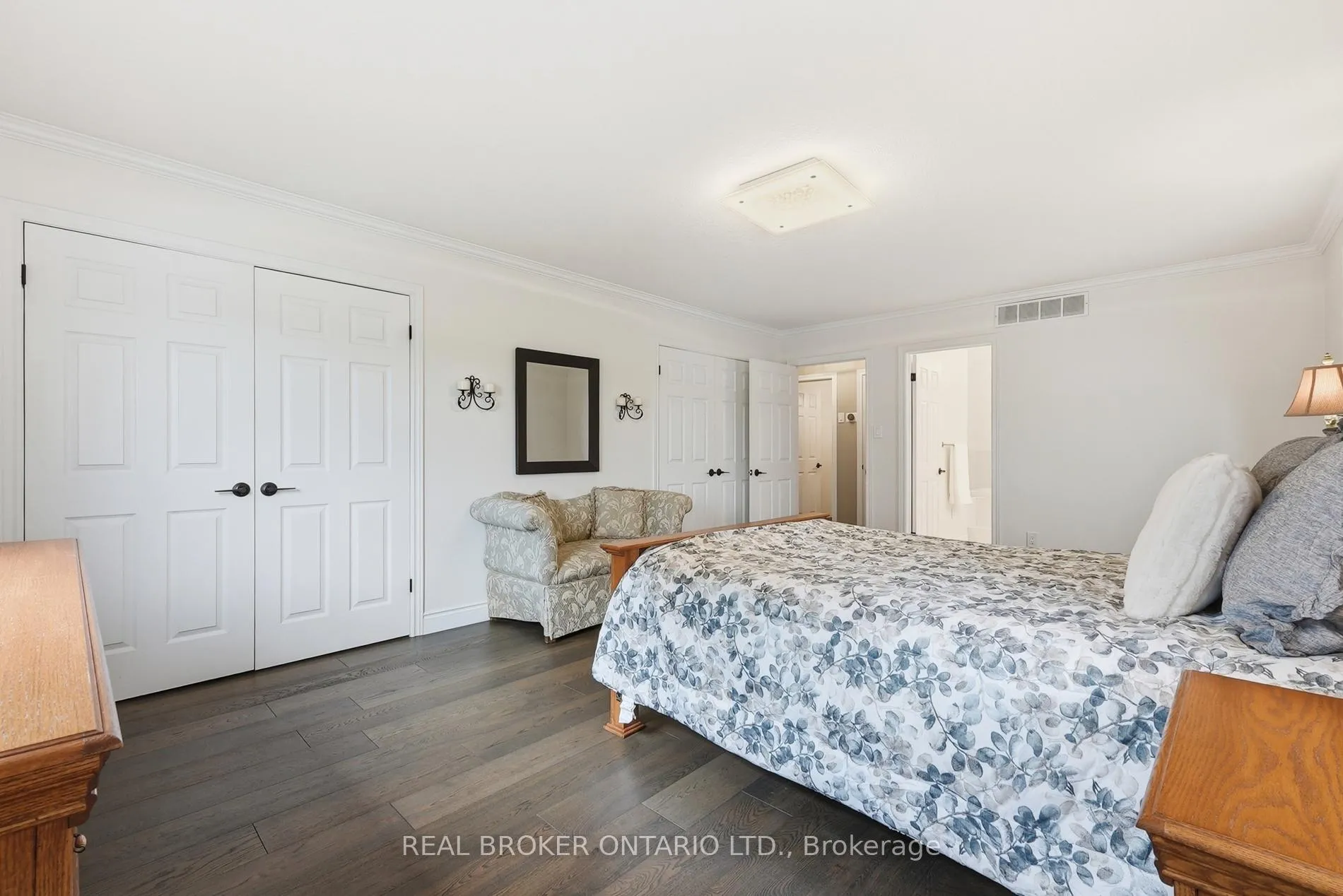 Photo 16 of 105 Harwood Road, Cambridge — HOMEH