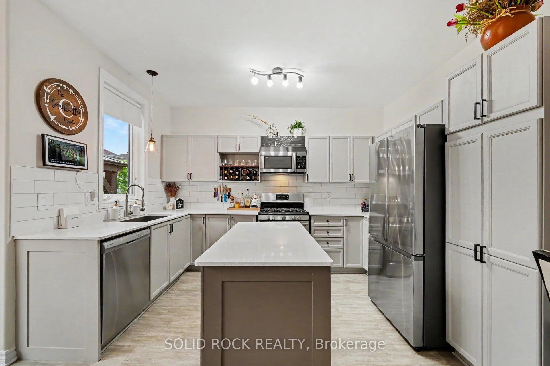 Photo 12 of 737 Vermillion Drive, Ottawa, Riverside South/Gloucester Glen — HOMEH
