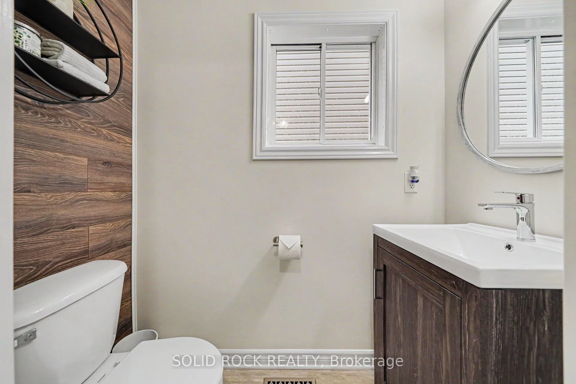 Photo 16 of 737 Vermillion Drive, Ottawa, Riverside South/Gloucester Glen — HOMEH