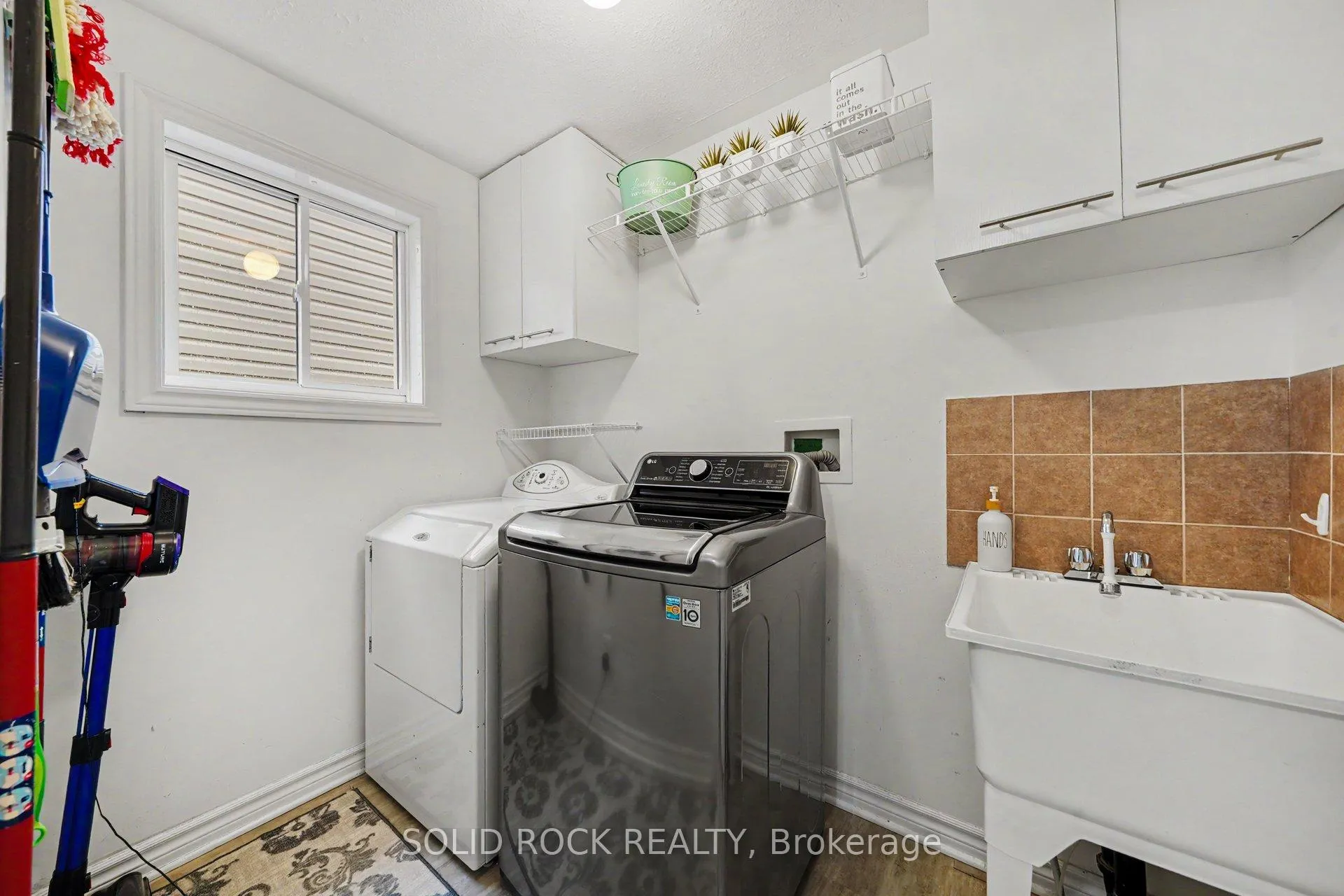 Photo 17 of 737 Vermillion Drive, Ottawa, Riverside South/Gloucester Glen — HOMEH