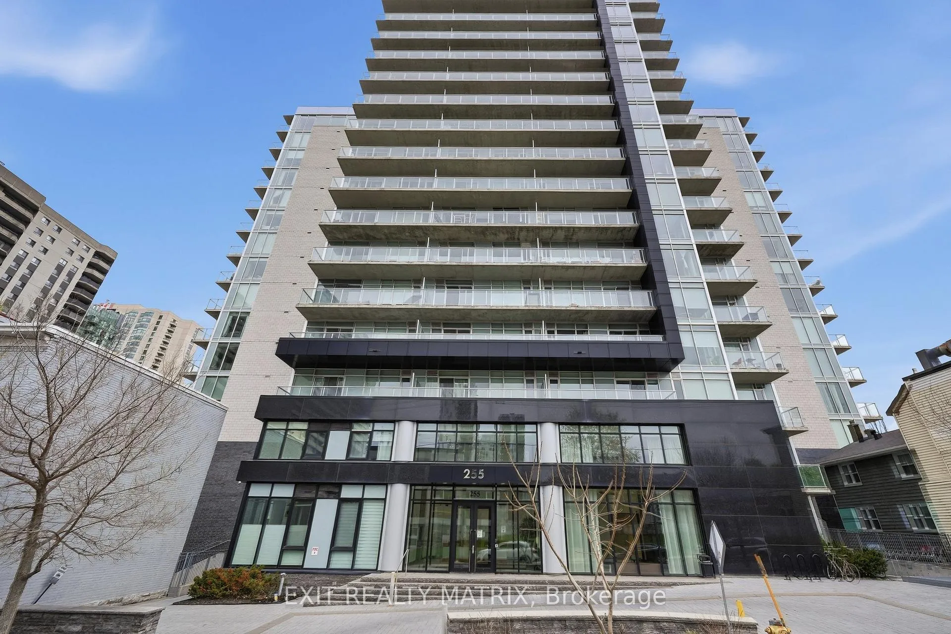 Front of Unit 513, 255 Bay Street