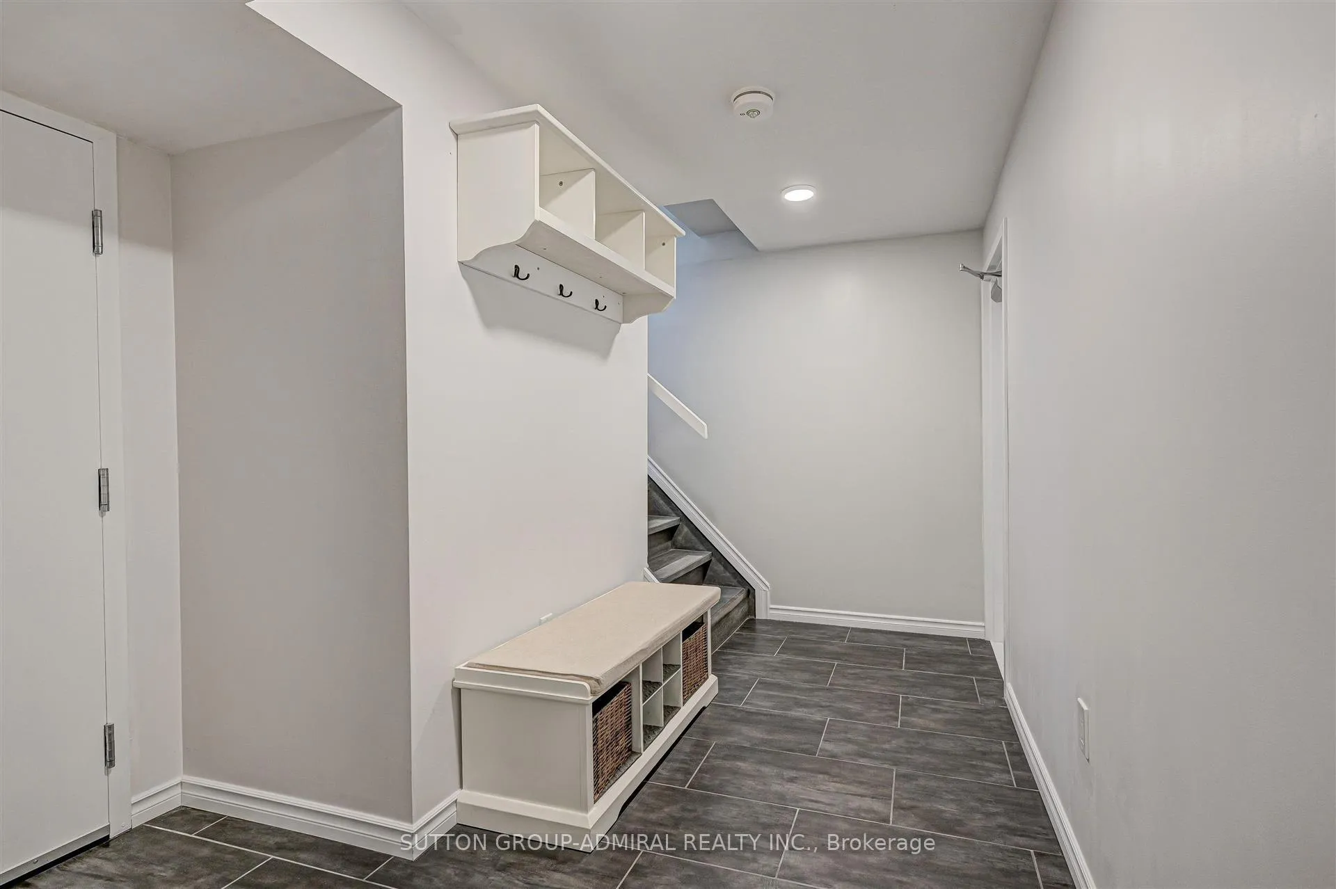 Photo 4 of Unit Bsmnt, 25 Strike Avenue, Clarington, Bowmanville — HOMEH