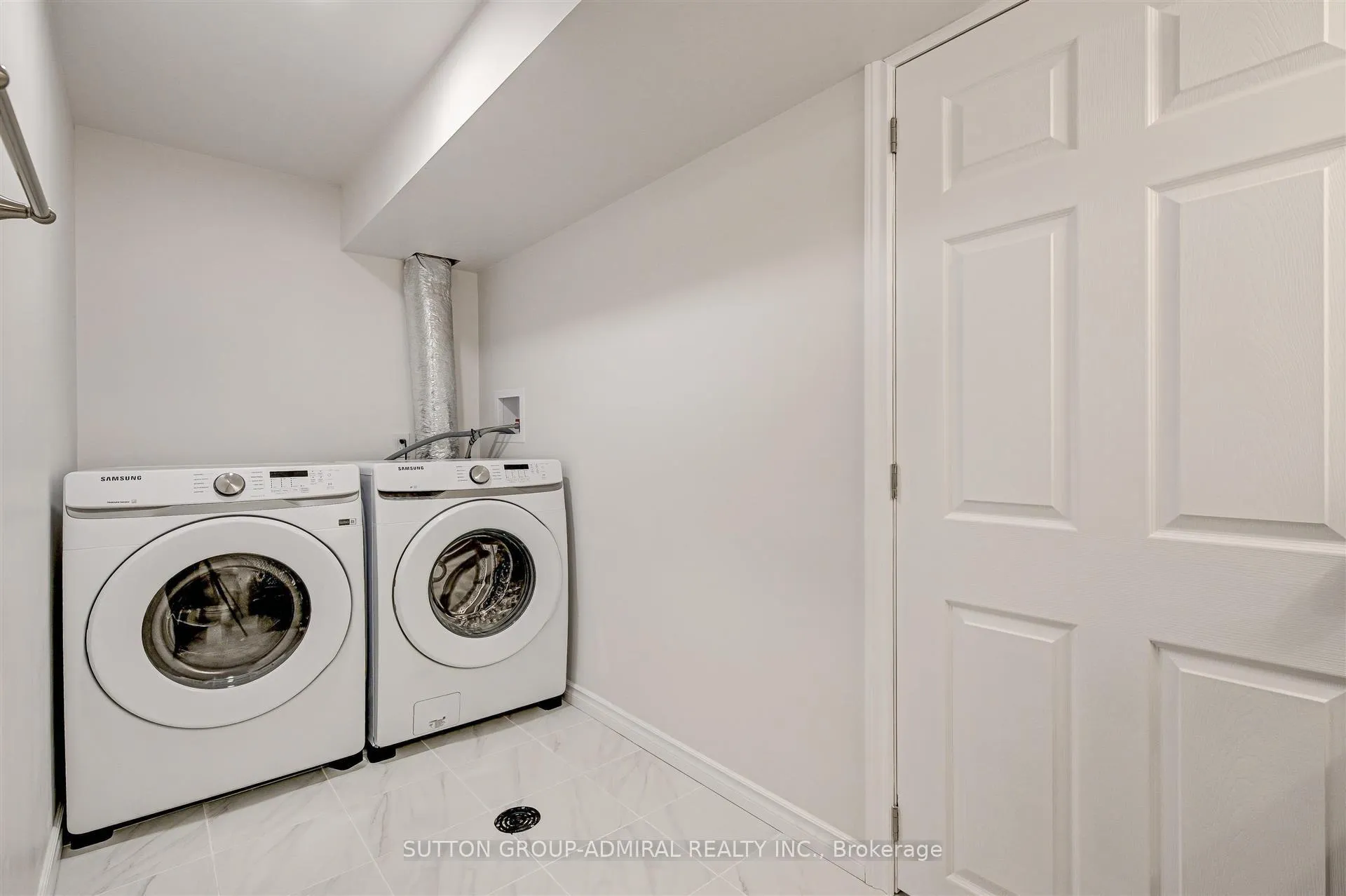 Photo 11 of Unit Bsmnt, 25 Strike Avenue, Clarington, Bowmanville — HOMEH