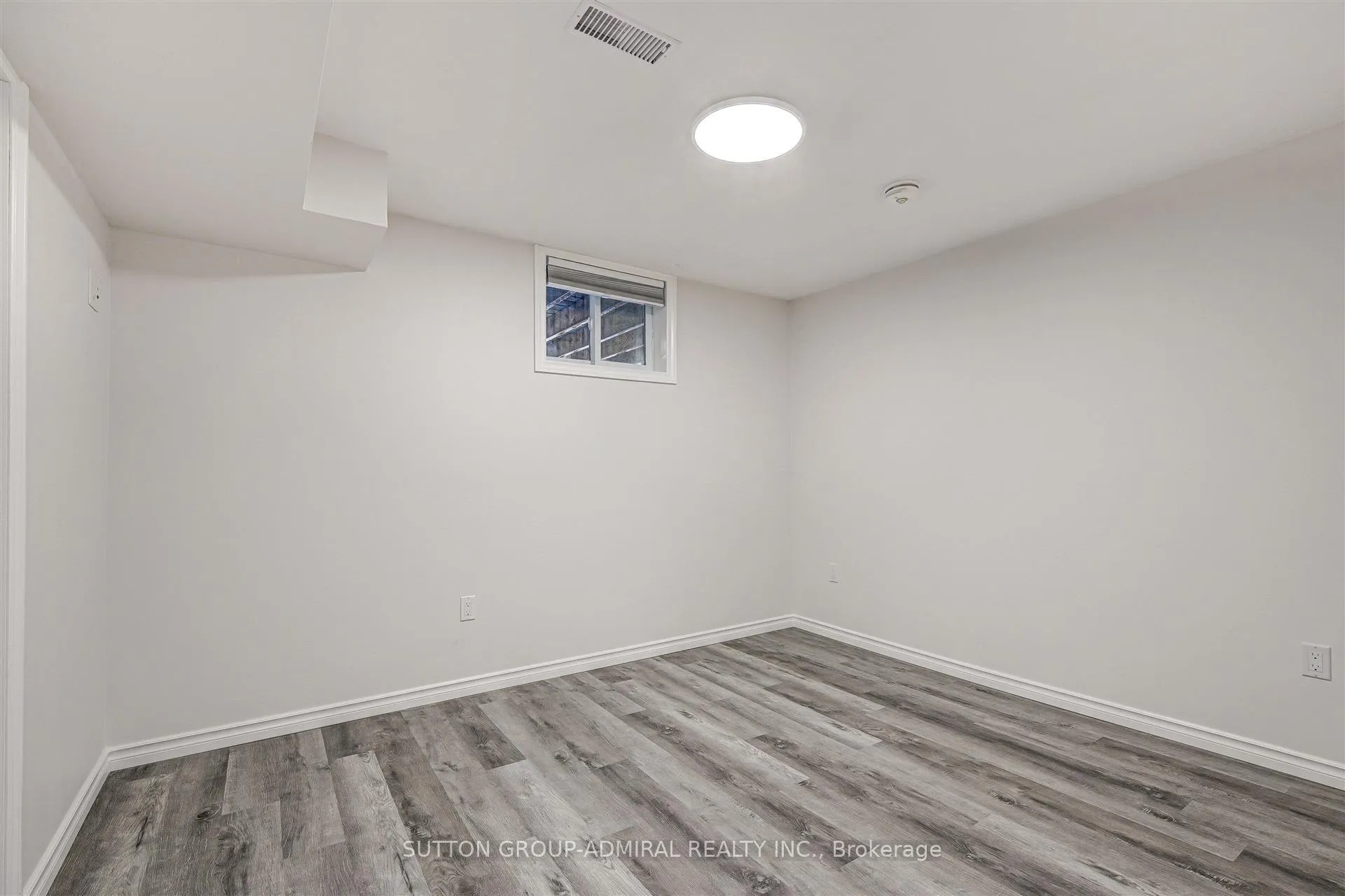 Photo 13 of Unit Bsmnt, 25 Strike Avenue, Clarington, Bowmanville — HOMEH