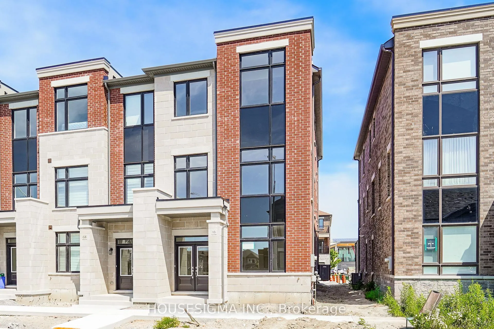 Photo 7 of 66 Robert Eaton Avenue, Markham, Middlefield — HOMEH