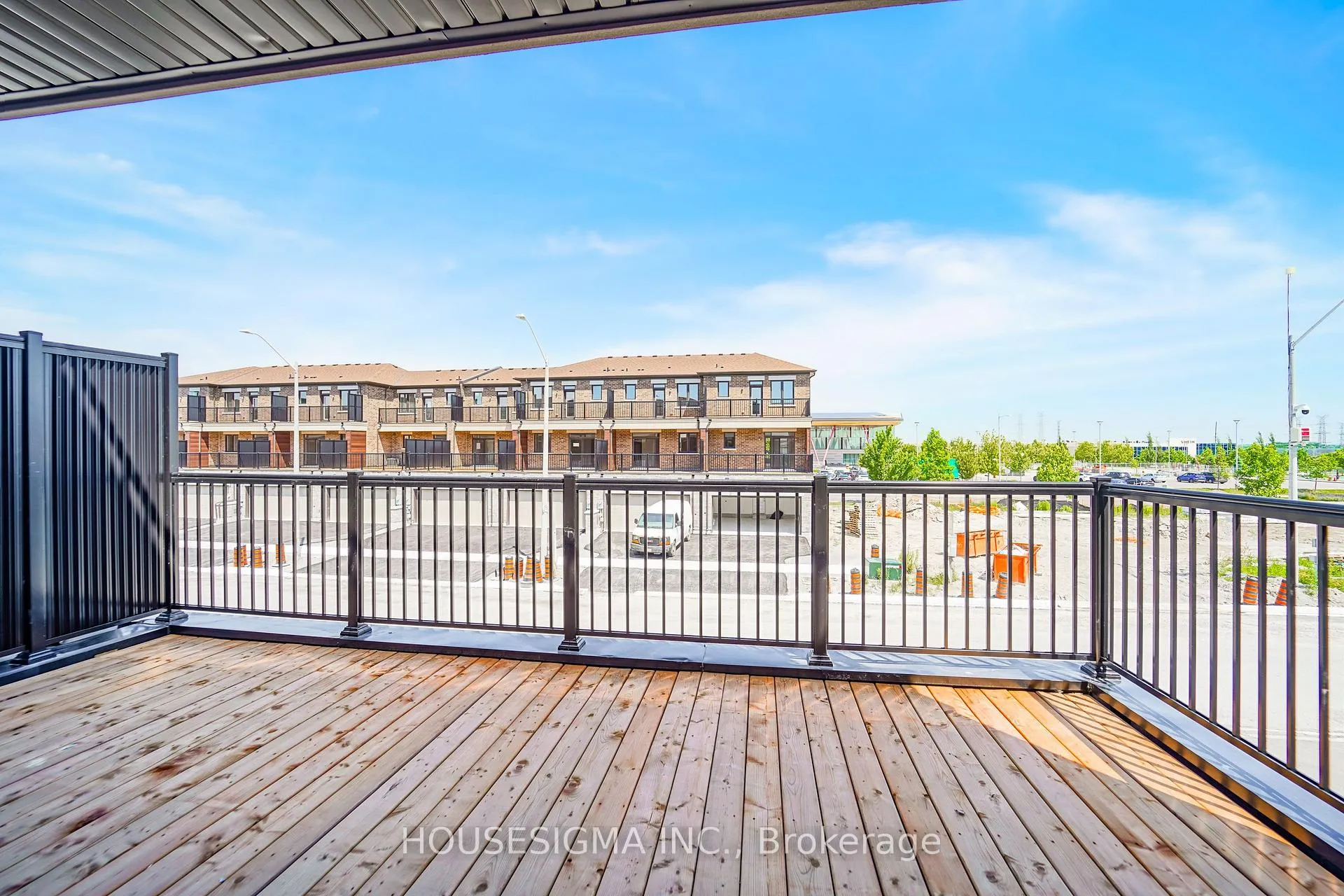 Photo 14 of 66 Robert Eaton Avenue, Markham, Middlefield — HOMEH