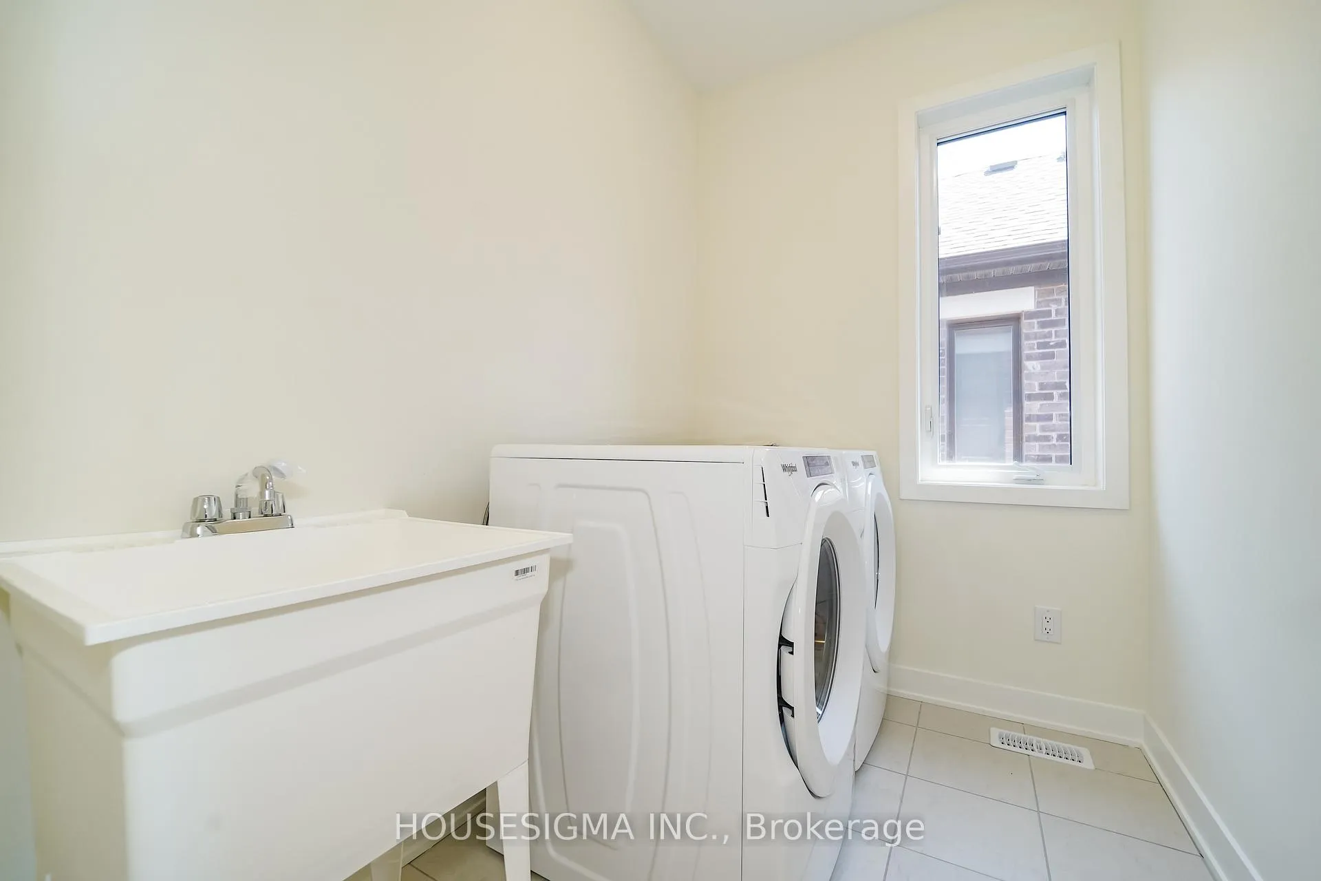Photo 26 of 66 Robert Eaton Avenue, Markham, Middlefield — HOMEH