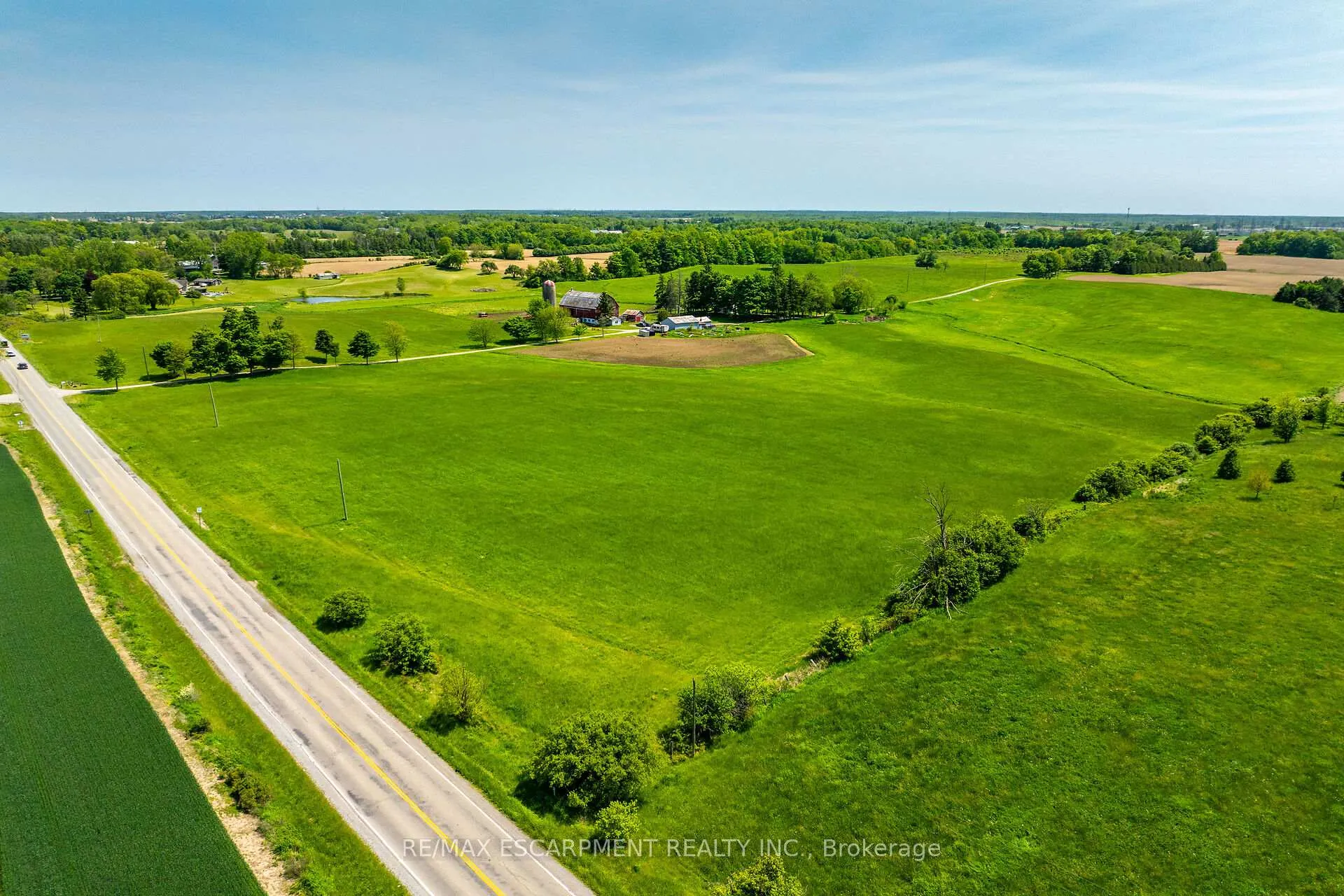 Photo 2 of 1216 Sawmill Road, Hamilton, Rural Glanbrook — HOMEH