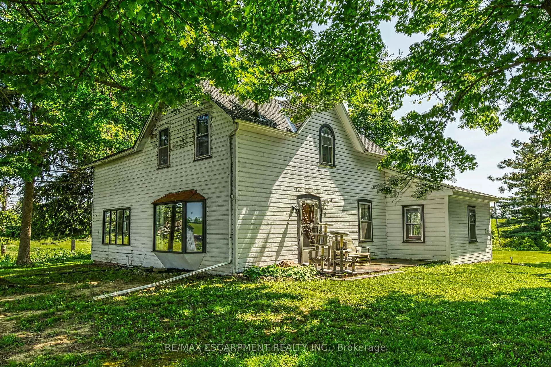 Photo 3 of 1216 Sawmill Road, Hamilton, Rural Glanbrook — HOMEH