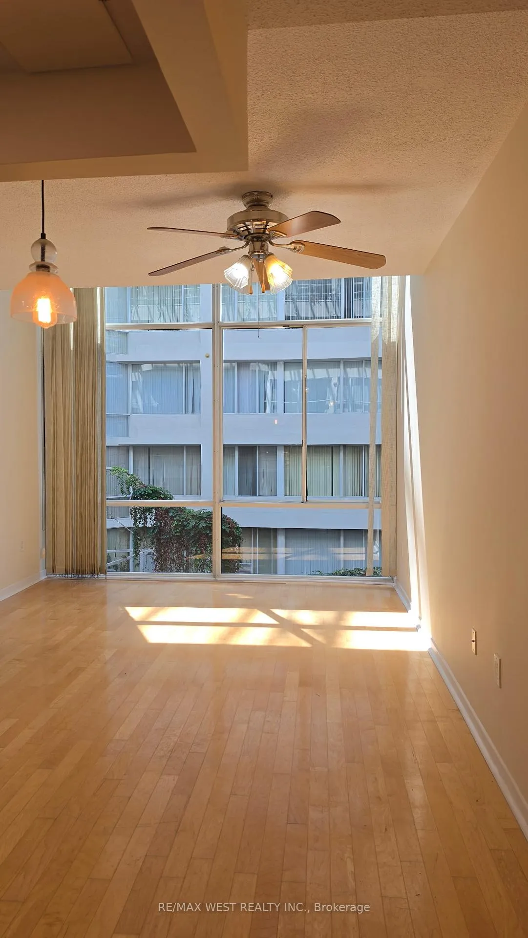 Photo 15 of Unit 411, 71 Front Street, Toronto, Waterfront Communities — HOMEH