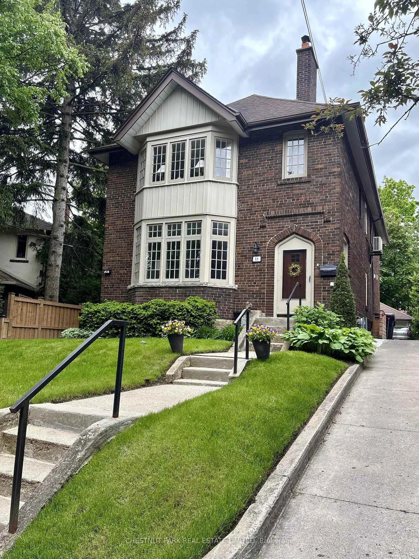 Photo 1 of 18 Servington Crescent, Toronto, Mount Pleasant West — HOMEH