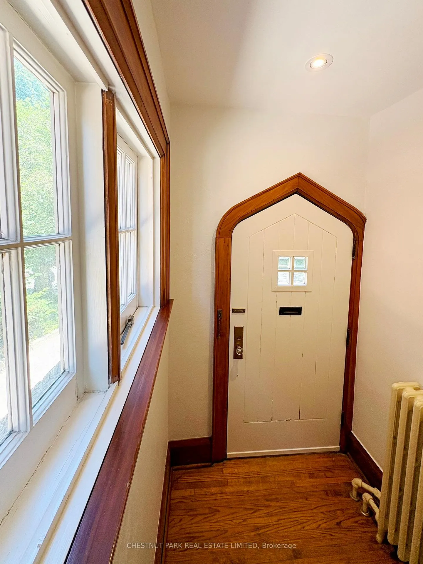Photo 2 of 18 Servington Crescent, Toronto, Mount Pleasant West — HOMEH