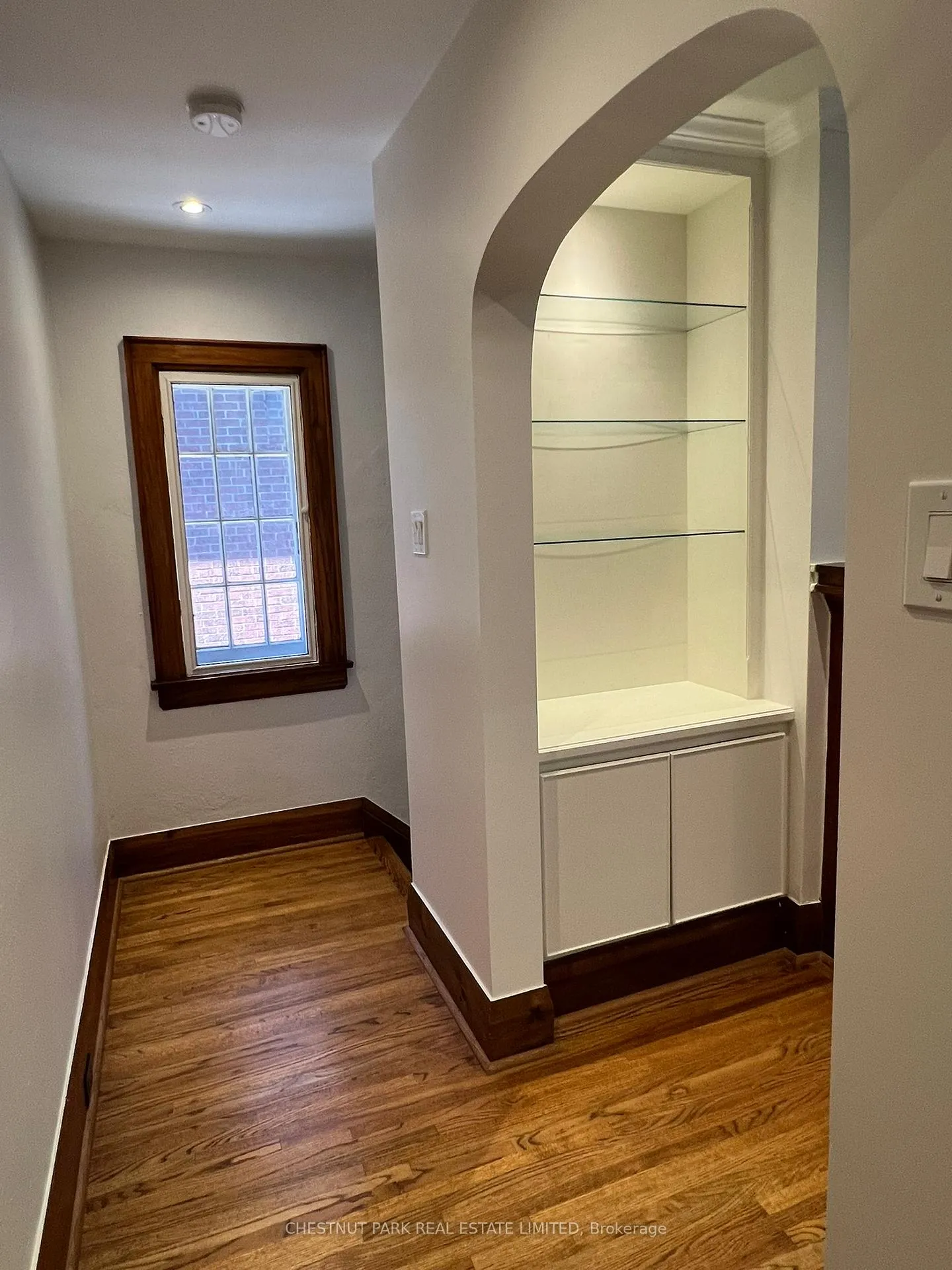 Photo 5 of 18 Servington Crescent, Toronto, Mount Pleasant West — HOMEH