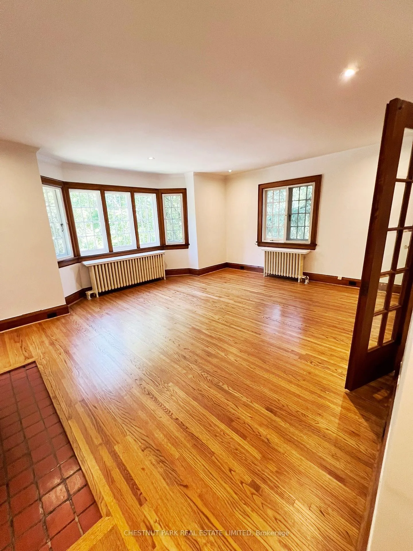 Photo 7 of 18 Servington Crescent, Toronto, Mount Pleasant West — HOMEH