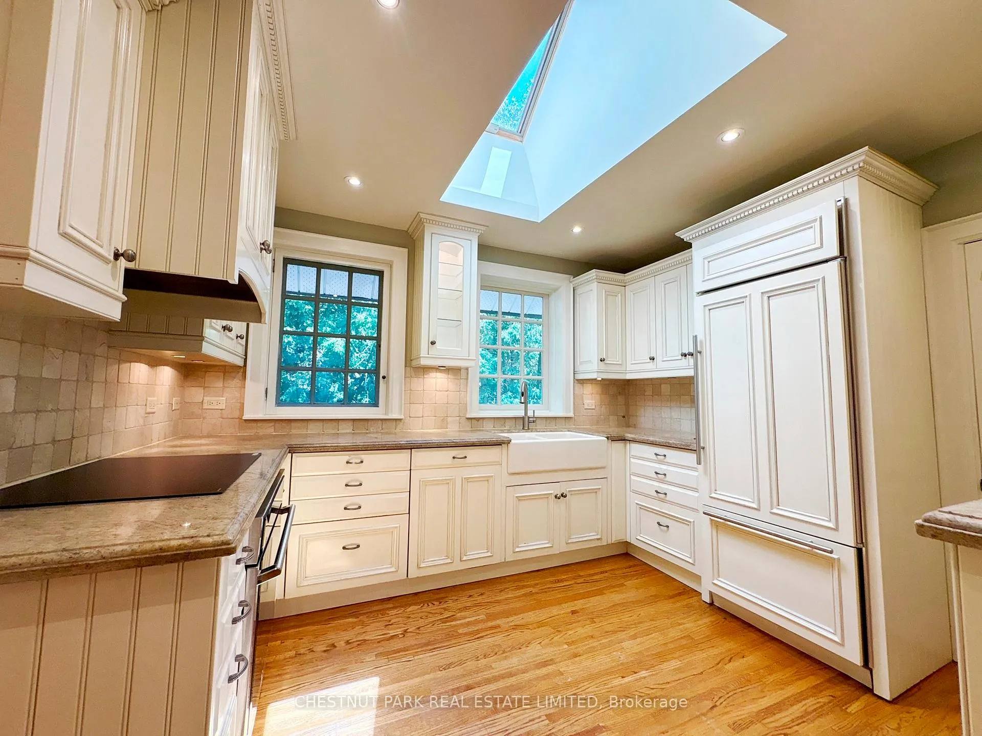 Photo 23 of 18 Servington Crescent, Toronto, Mount Pleasant West — HOMEH