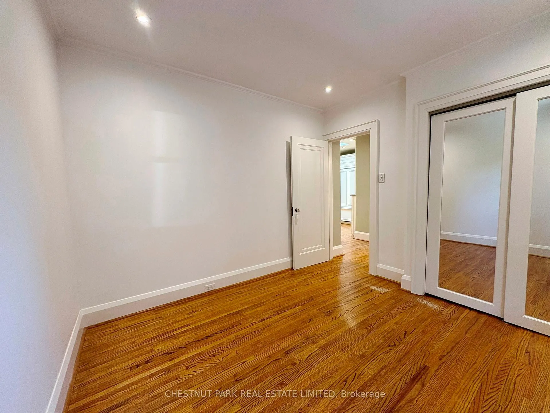 Photo 30 of 18 Servington Crescent, Toronto, Mount Pleasant West — HOMEH