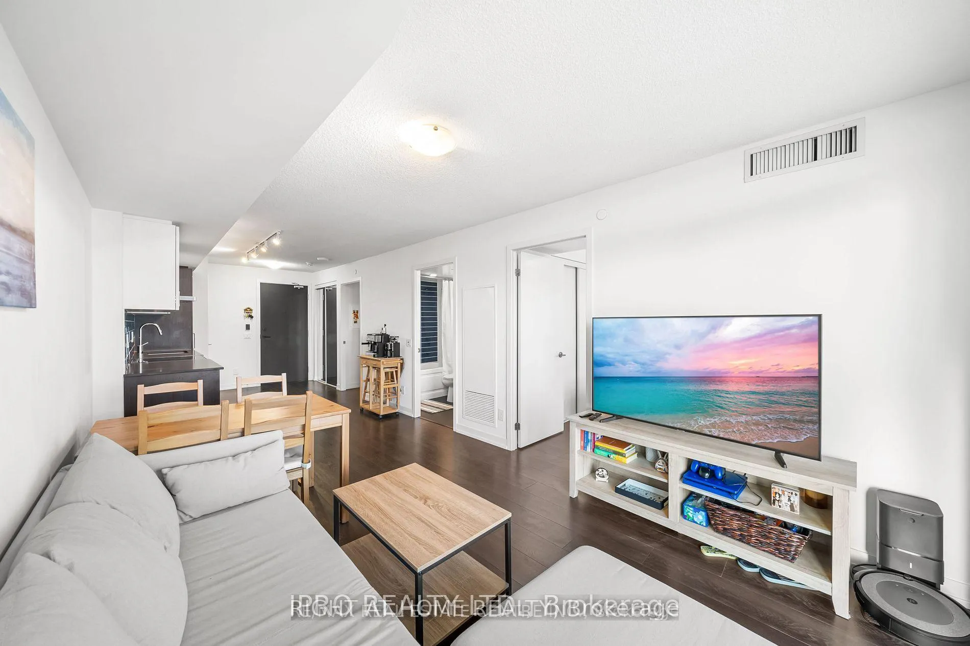 Photo 14 of Unit 2409, 125 Redpath Avenue, Toronto, Mount Pleasant West — HOMEH