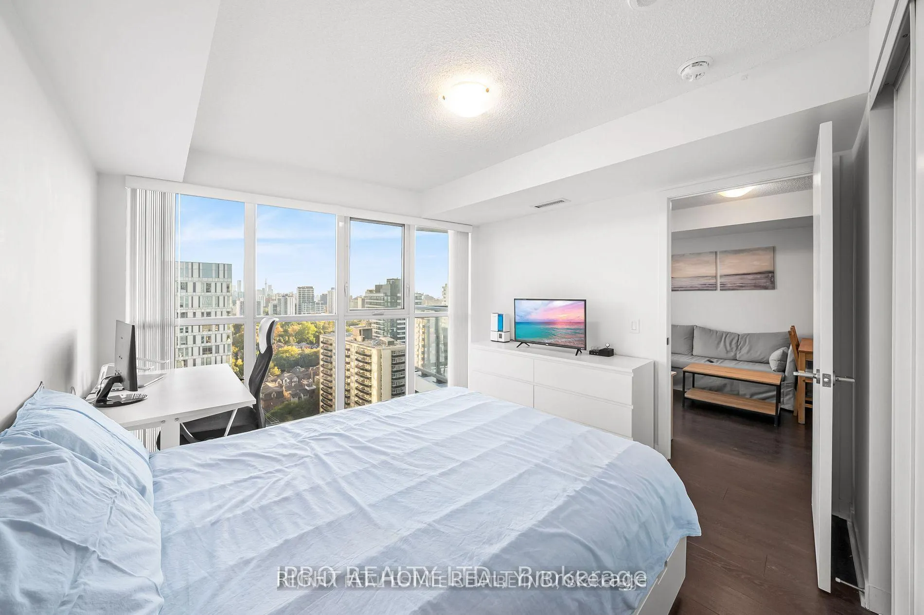 Photo 15 of Unit 2409, 125 Redpath Avenue, Toronto, Mount Pleasant West — HOMEH