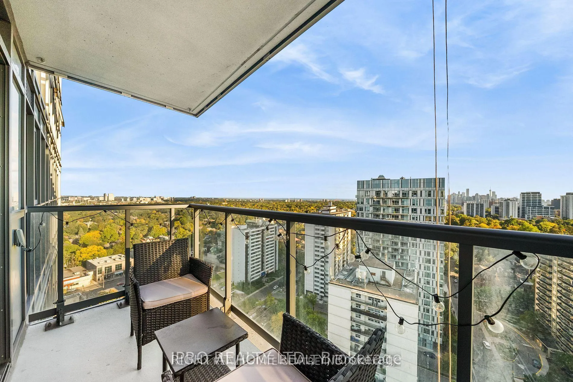 Photo 24 of Unit 2409, 125 Redpath Avenue, Toronto, Mount Pleasant West — HOMEH