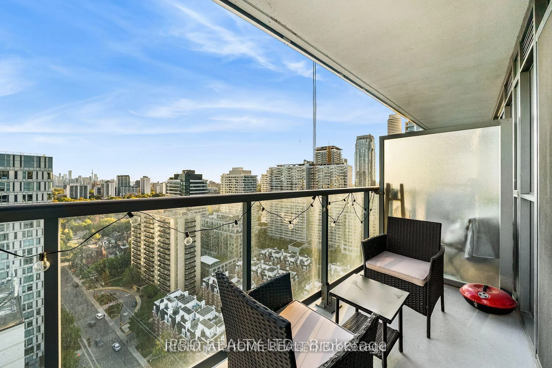 Photo 25 of Unit 2409, 125 Redpath Avenue, Toronto, Mount Pleasant West — HOMEH