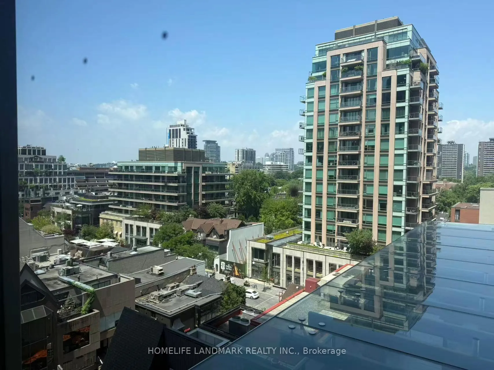 Photo 9 of Unit 806, 88 Cumberland St Street, Toronto, The Annex — HOMEH