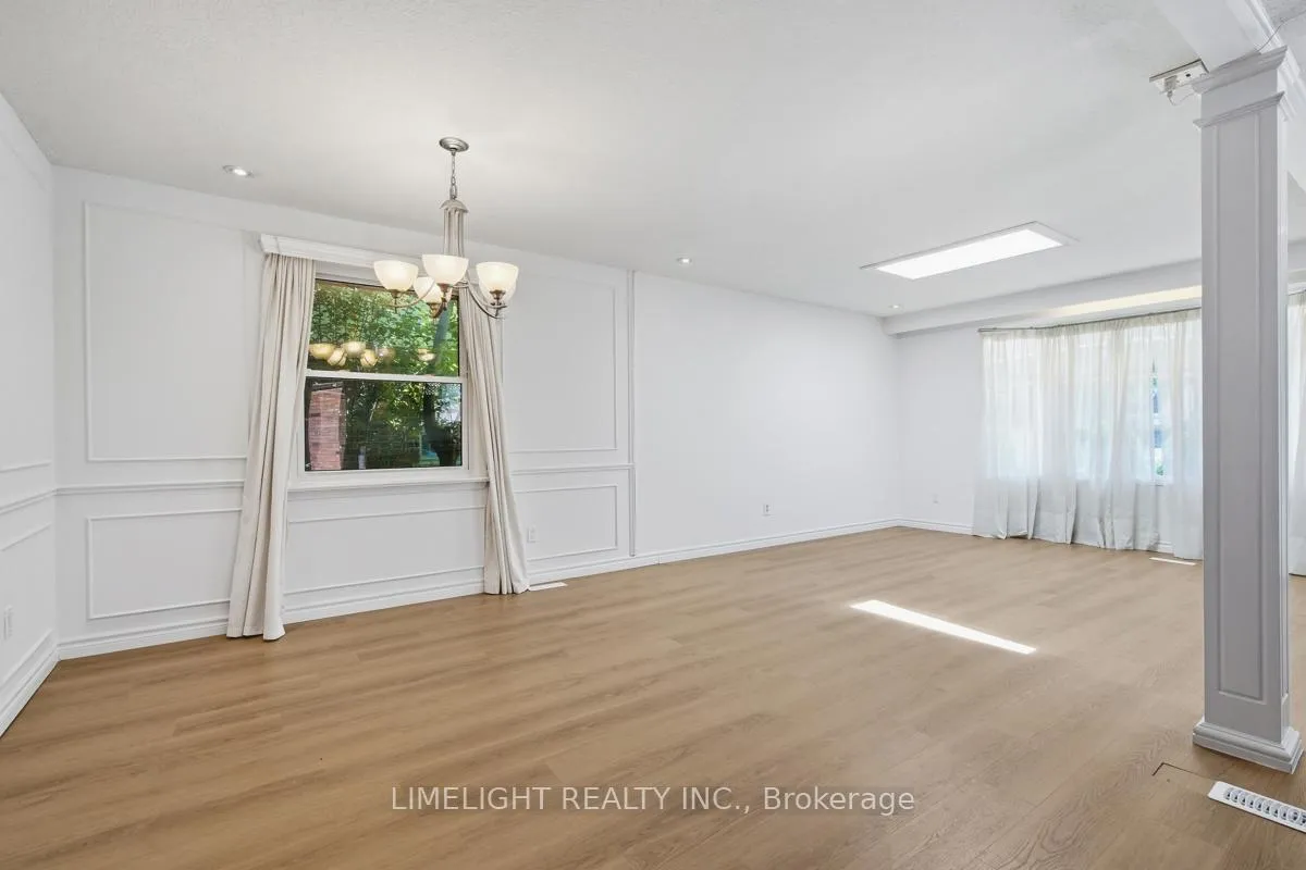 Photo 11 of 43 Cumberland Crescent, London, North G — HOMEH