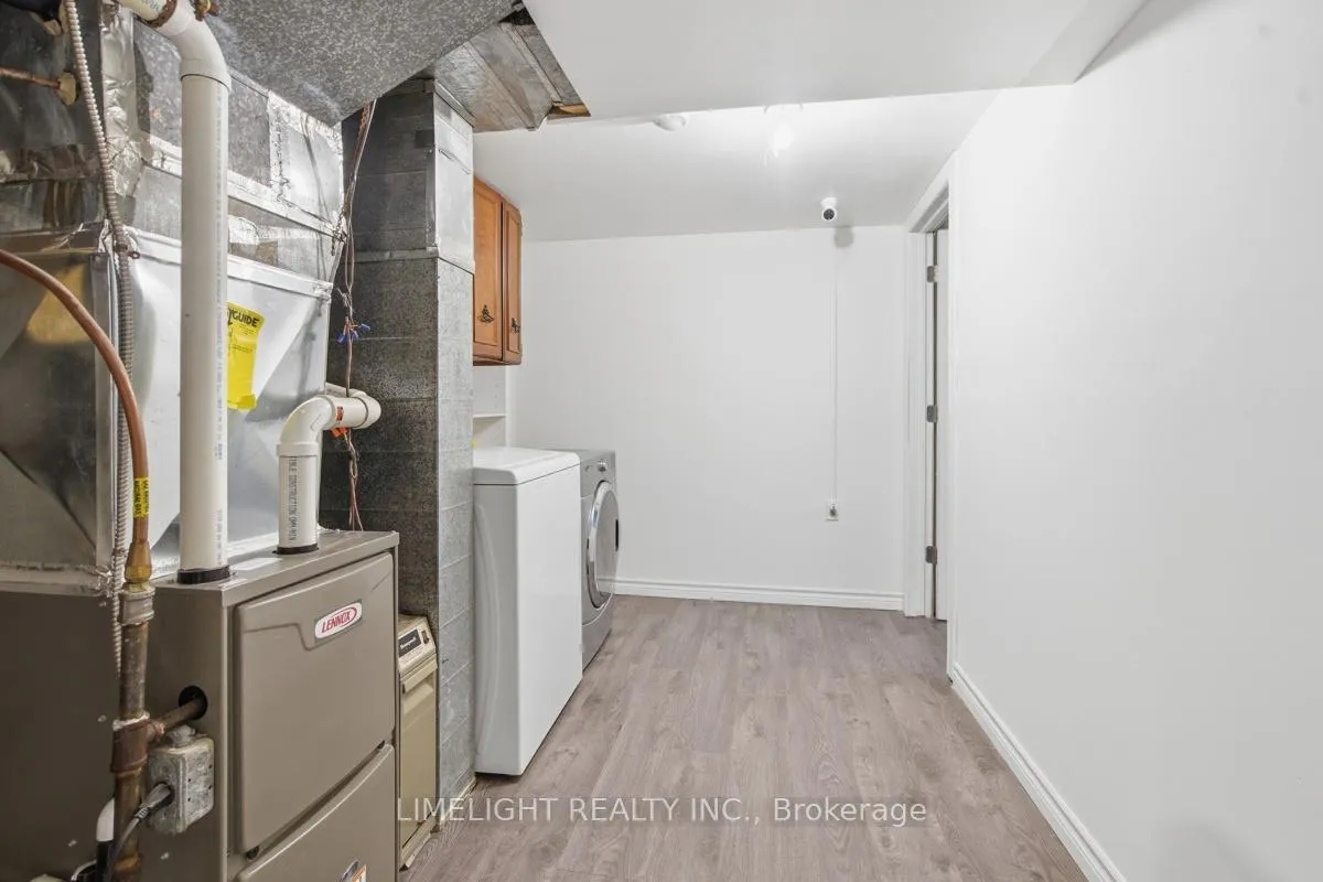 Photo 39 of 43 Cumberland Crescent, London, North G — HOMEH