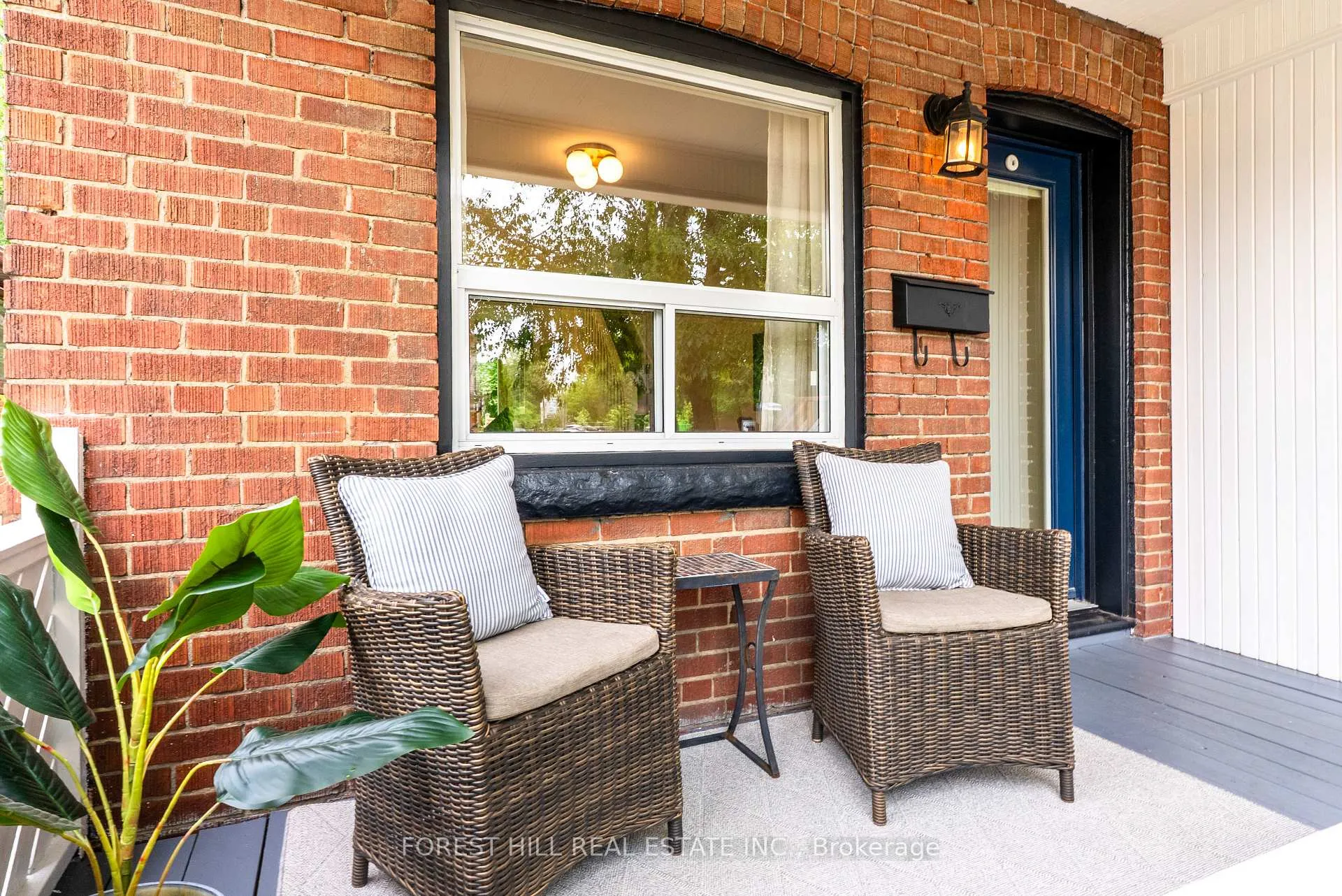 Photo 2 of 49 Gledhill Avenue, Toronto, East York — HOMEH