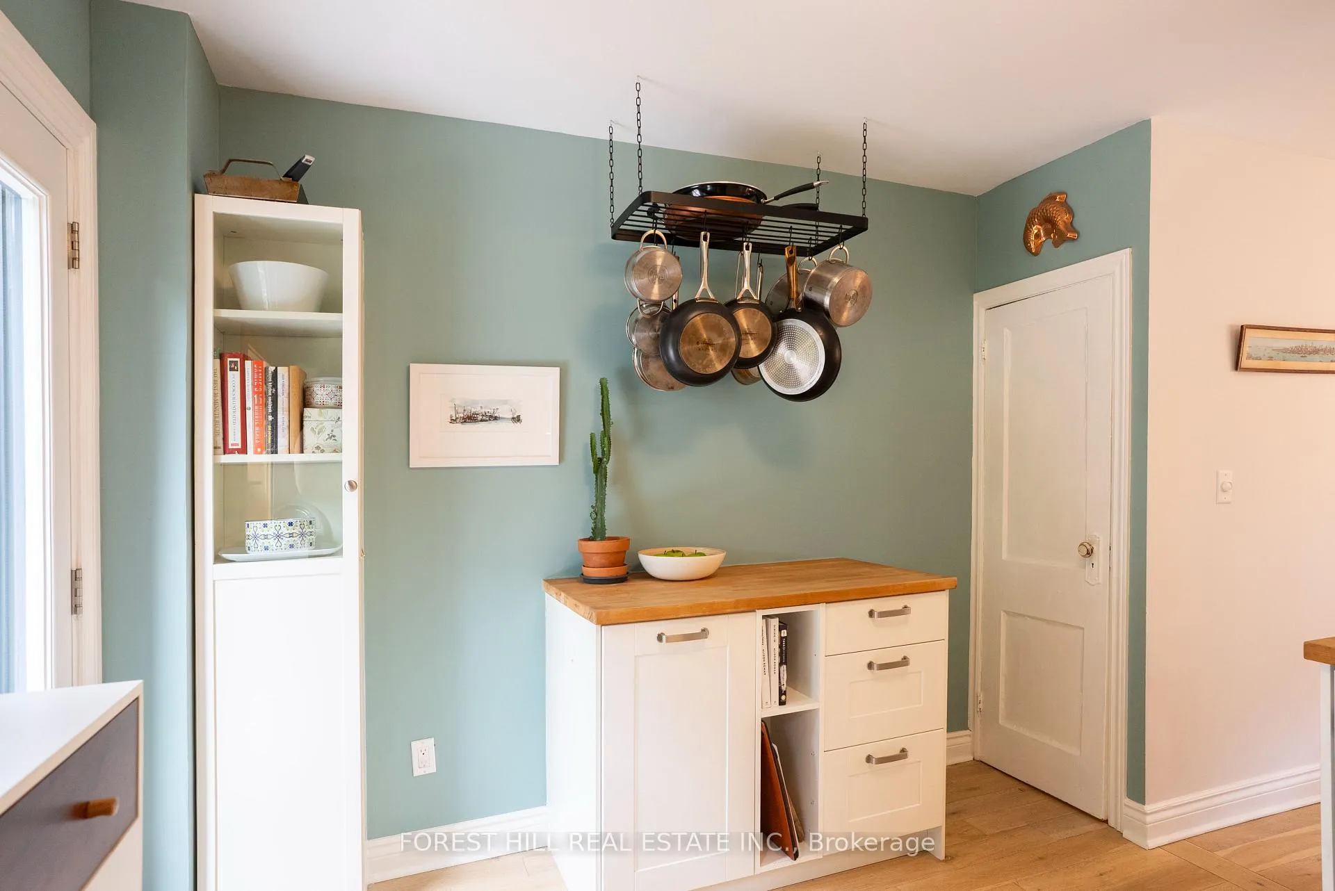 Photo 11 of 49 Gledhill Avenue, Toronto, East York — HOMEH