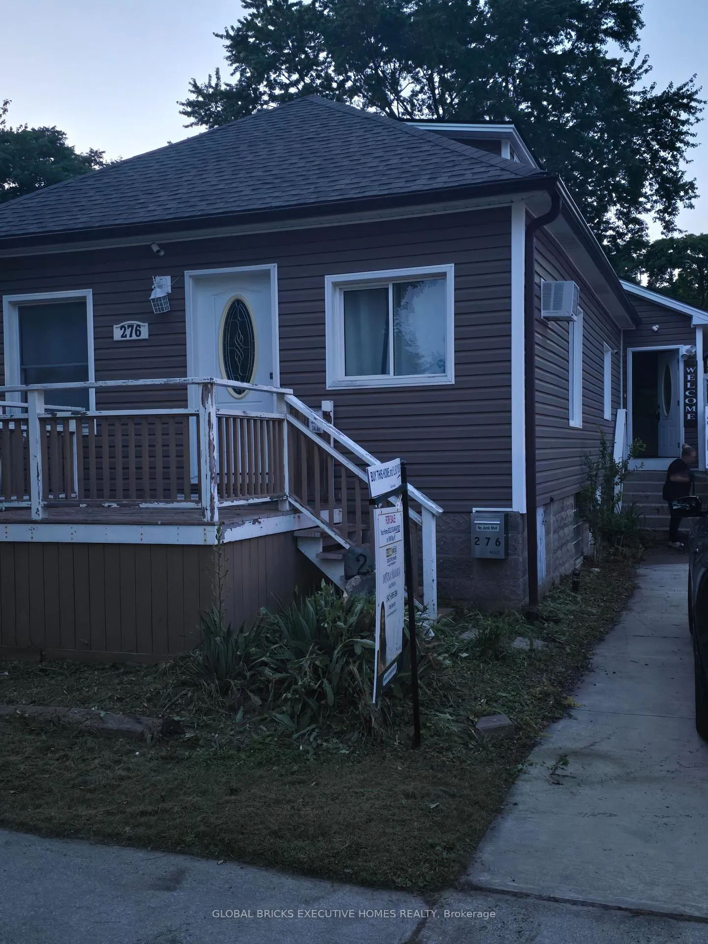 Photo of 276 Cameron Street N
