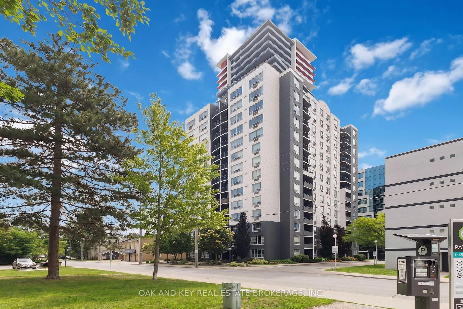 Front of Unit 804, 155 Kent Street