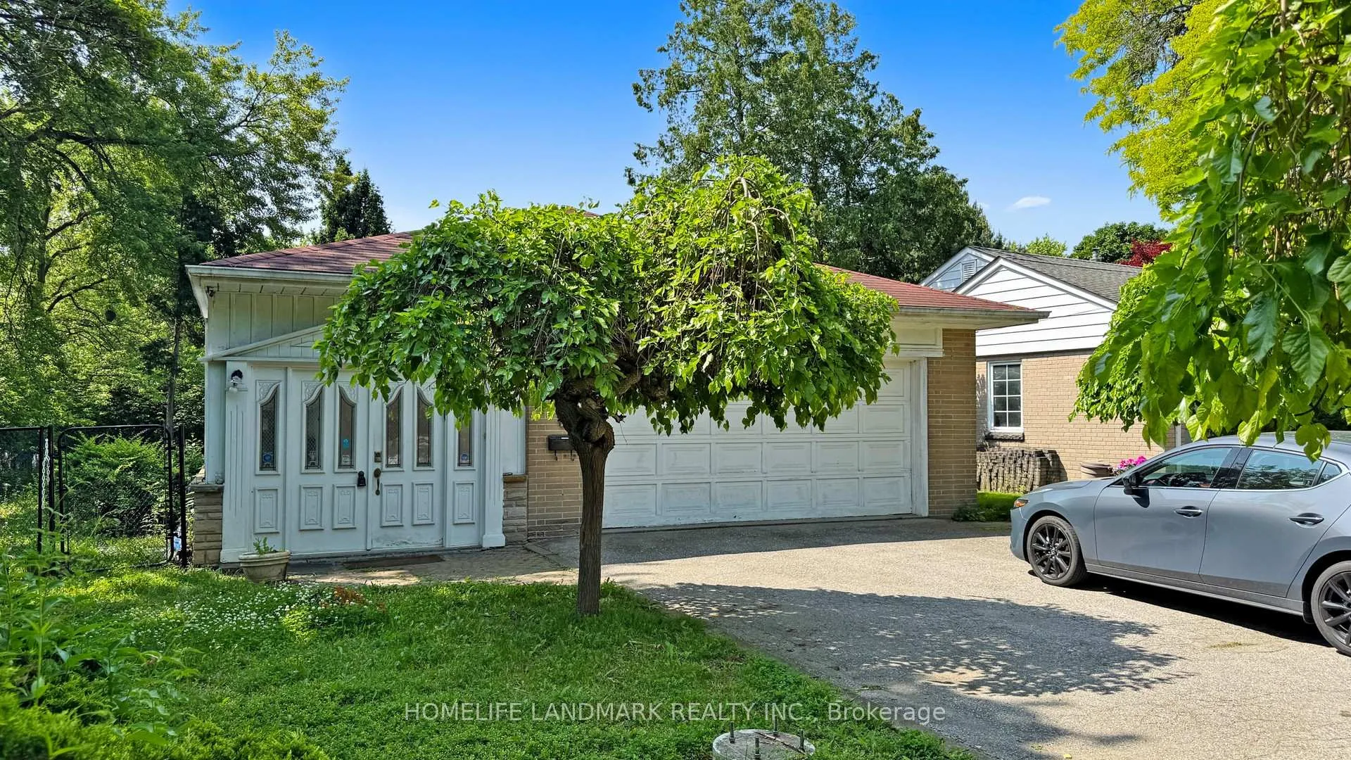 Photo 17 of 117 Arjay Crescent, North York, Bridle Path-Sunnybrook-York Mills — HOMEH
