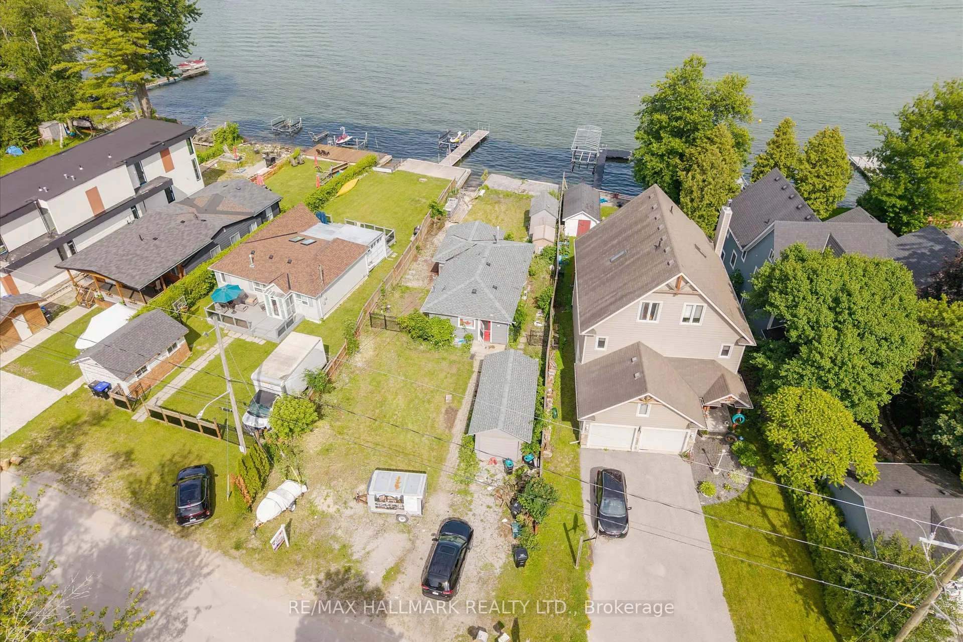 Photo 3 of 2329 Crystal Beach Road, Innisfil, Alcona — HOMEH