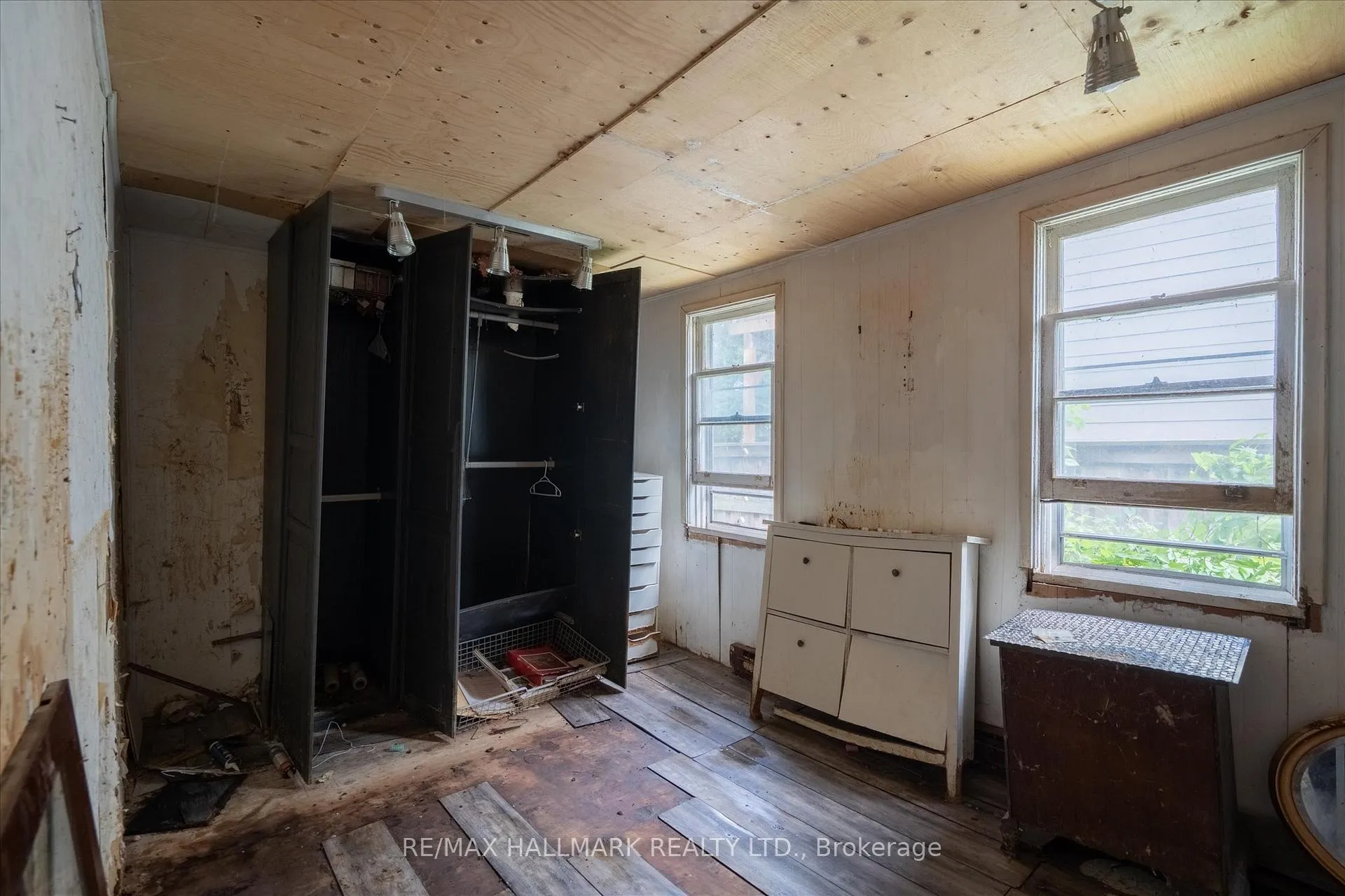 Photo 11 of 2329 Crystal Beach Road, Innisfil, Alcona — HOMEH