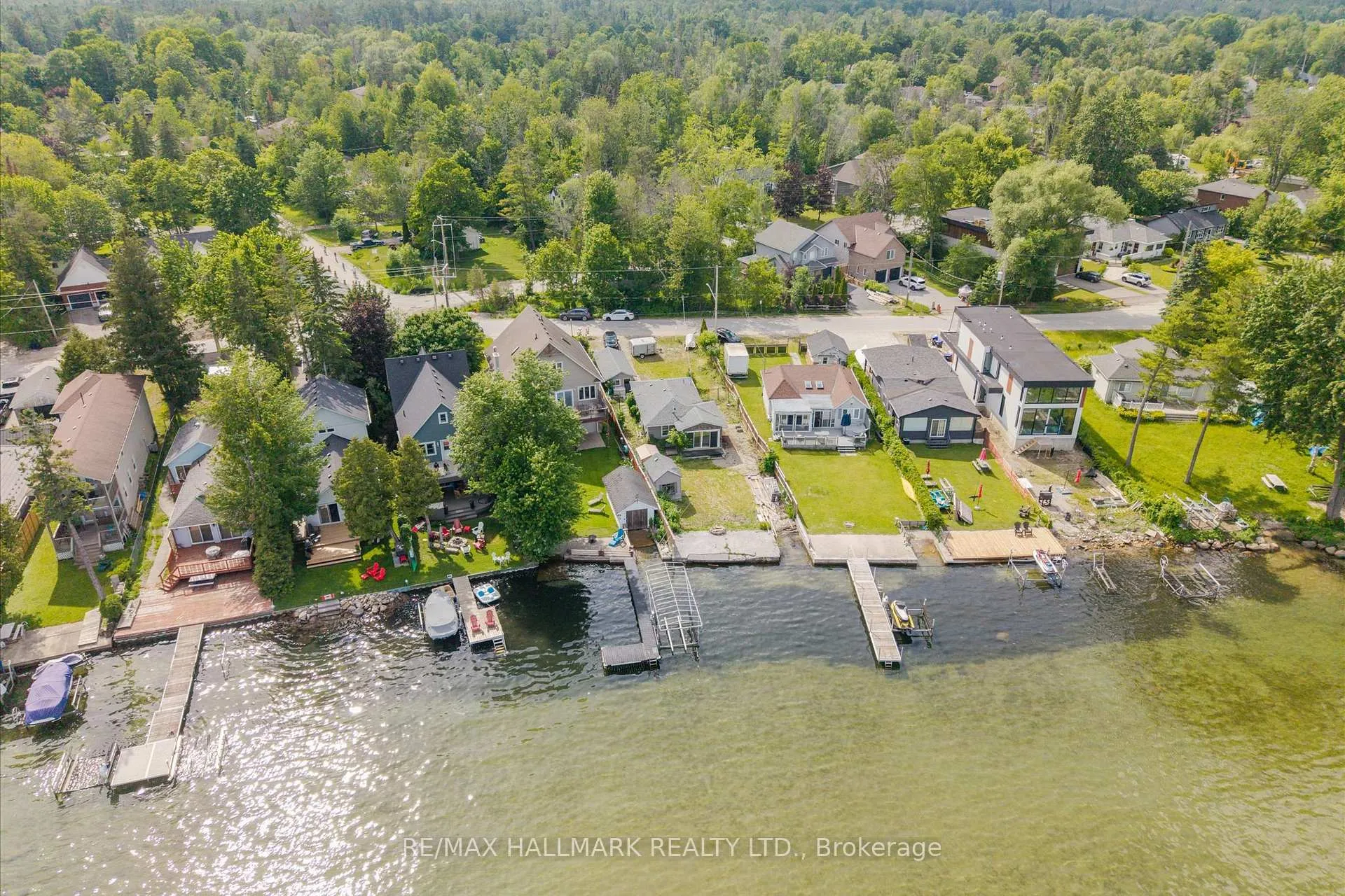 Photo 24 of 2329 Crystal Beach Road, Innisfil, Alcona — HOMEH