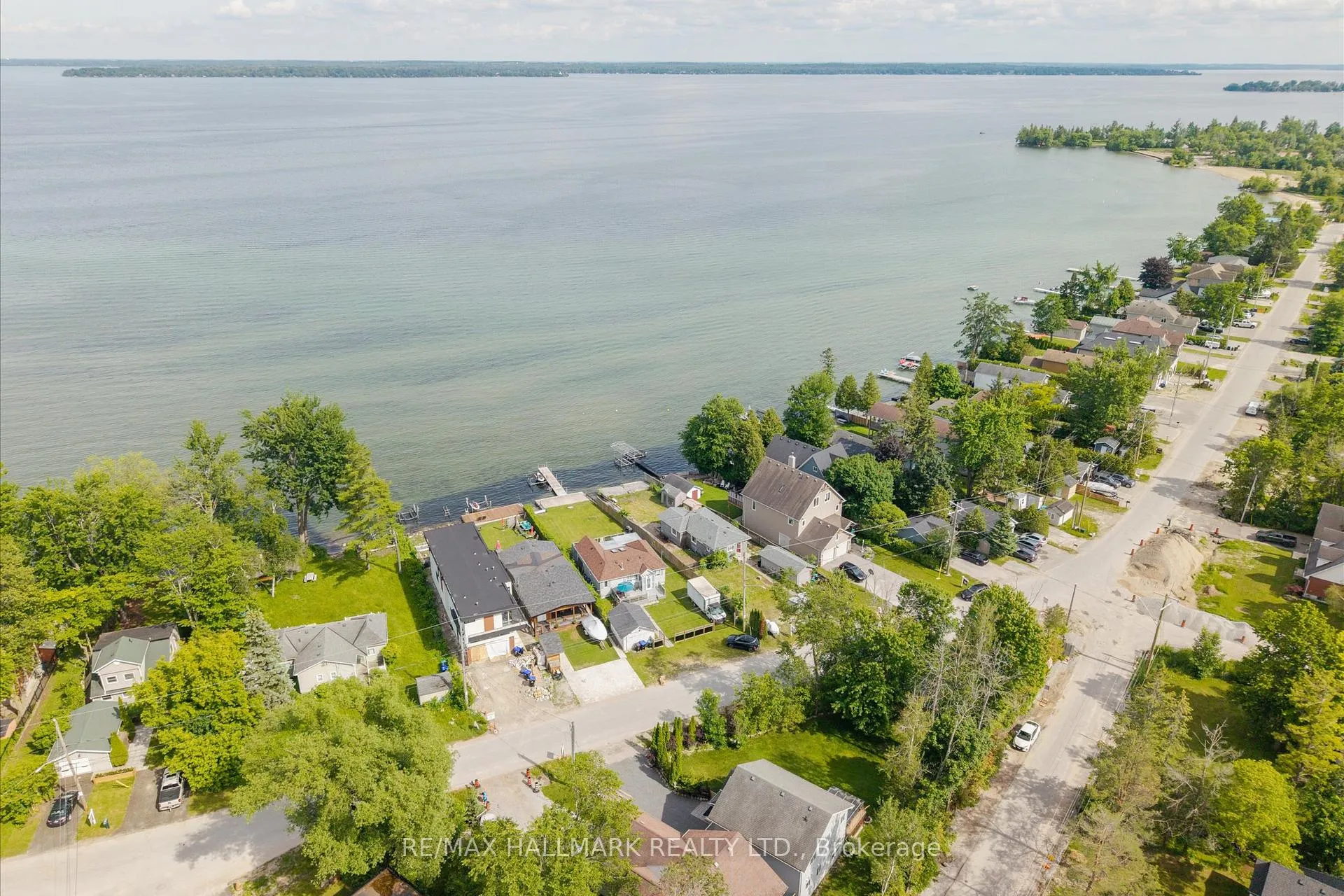 Photo 25 of 2329 Crystal Beach Road, Innisfil, Alcona — HOMEH